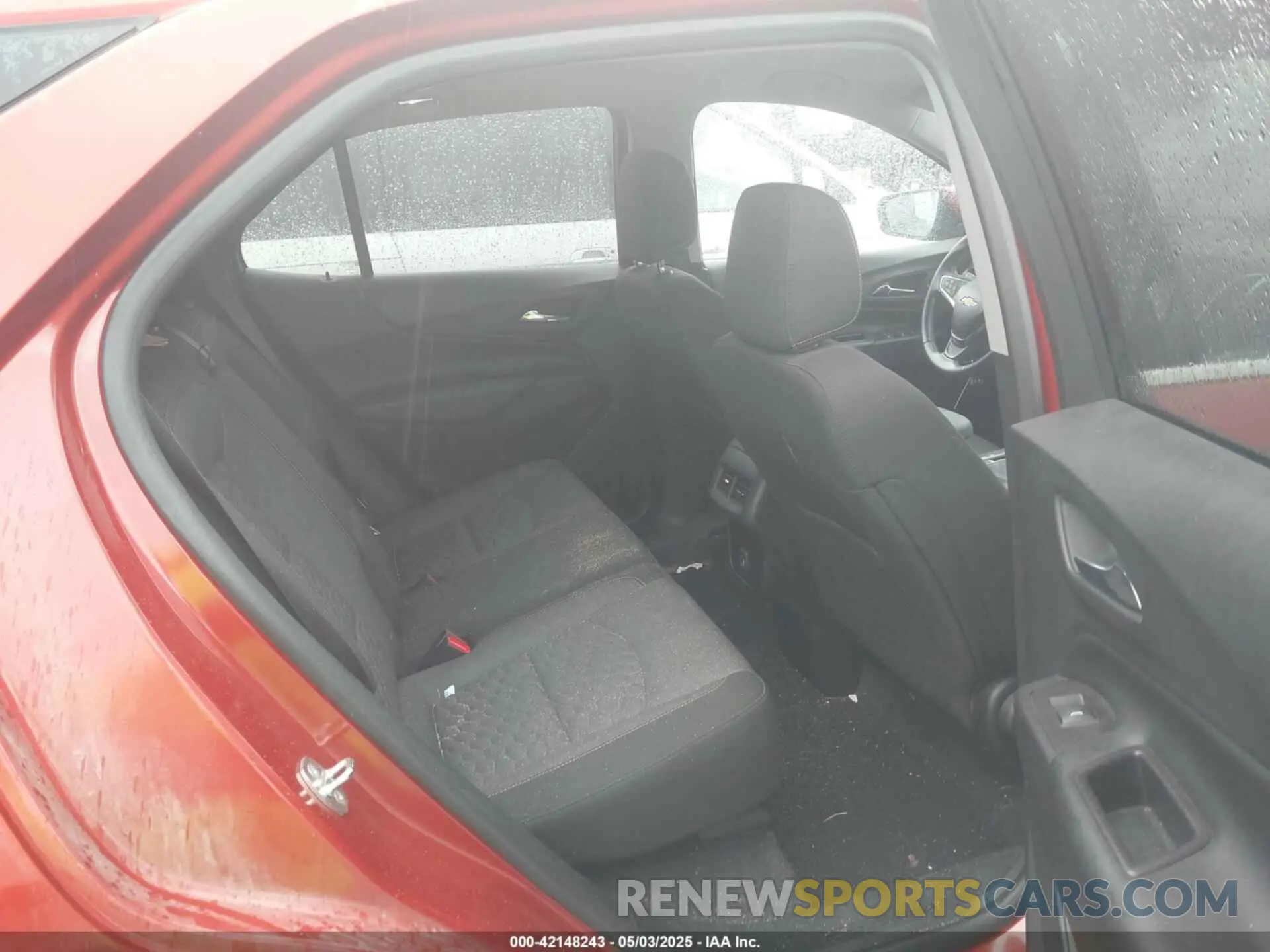 8 Photograph of a damaged car 2GNAXJEV4L6245574 CHEVROLET EQUINOX 2020