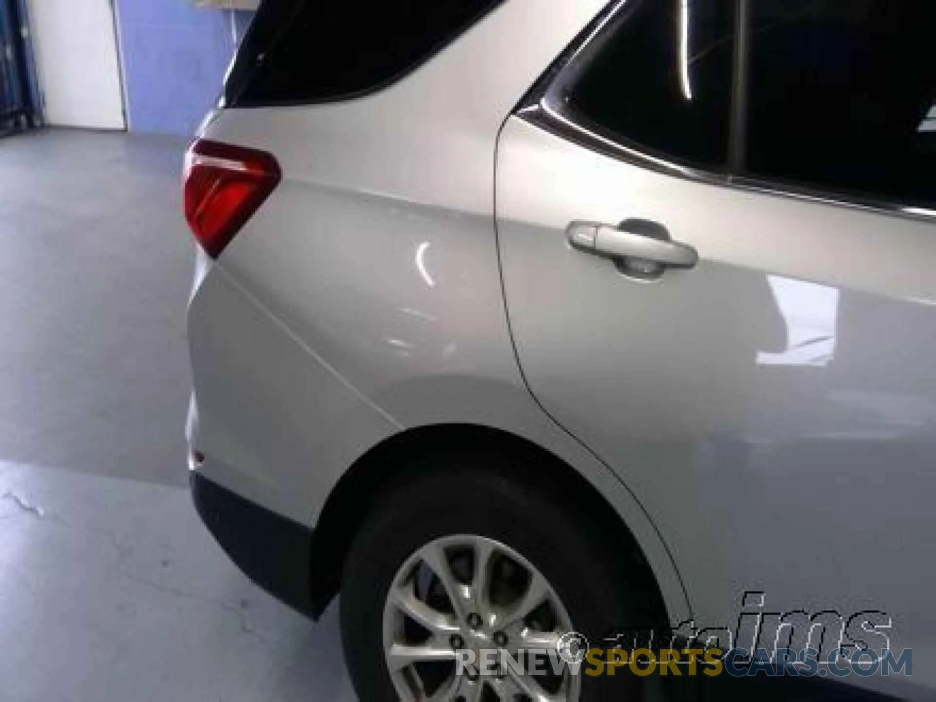3 Фотография поврежденного автомобиля 2GNAXJEV5L6229965 CHEVROLET EQUINOX 2020