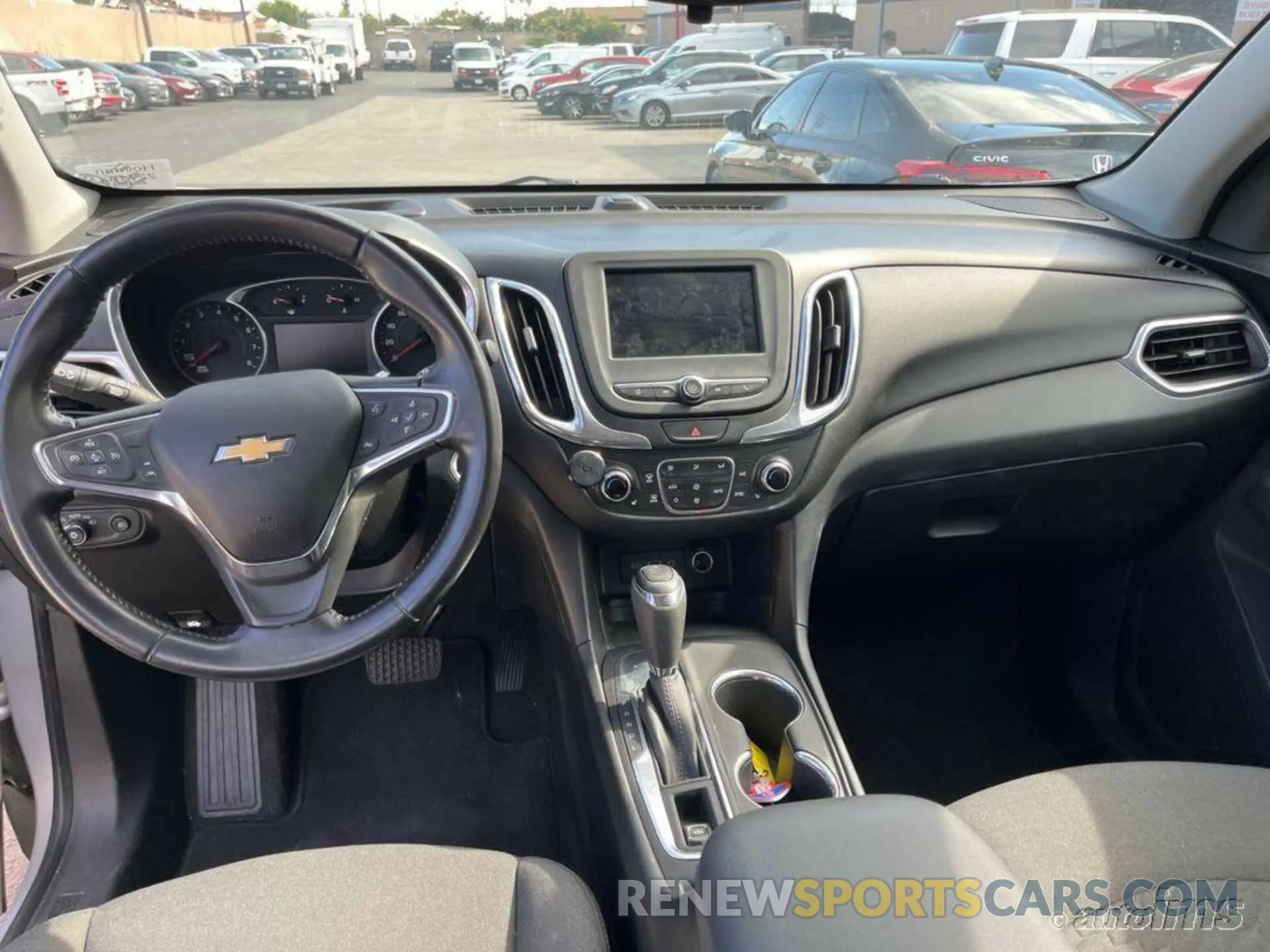 4 Фотография поврежденного автомобиля 2GNAXJEV5L6229965 CHEVROLET EQUINOX 2020