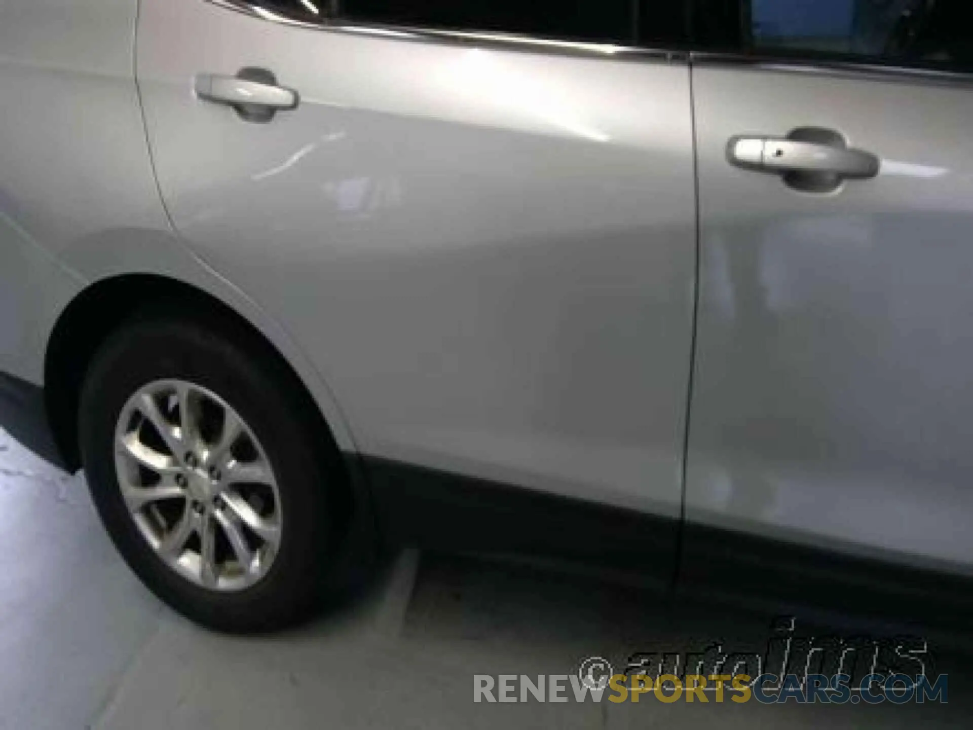 9 Фотография поврежденного автомобиля 2GNAXJEV5L6229965 CHEVROLET EQUINOX 2020
