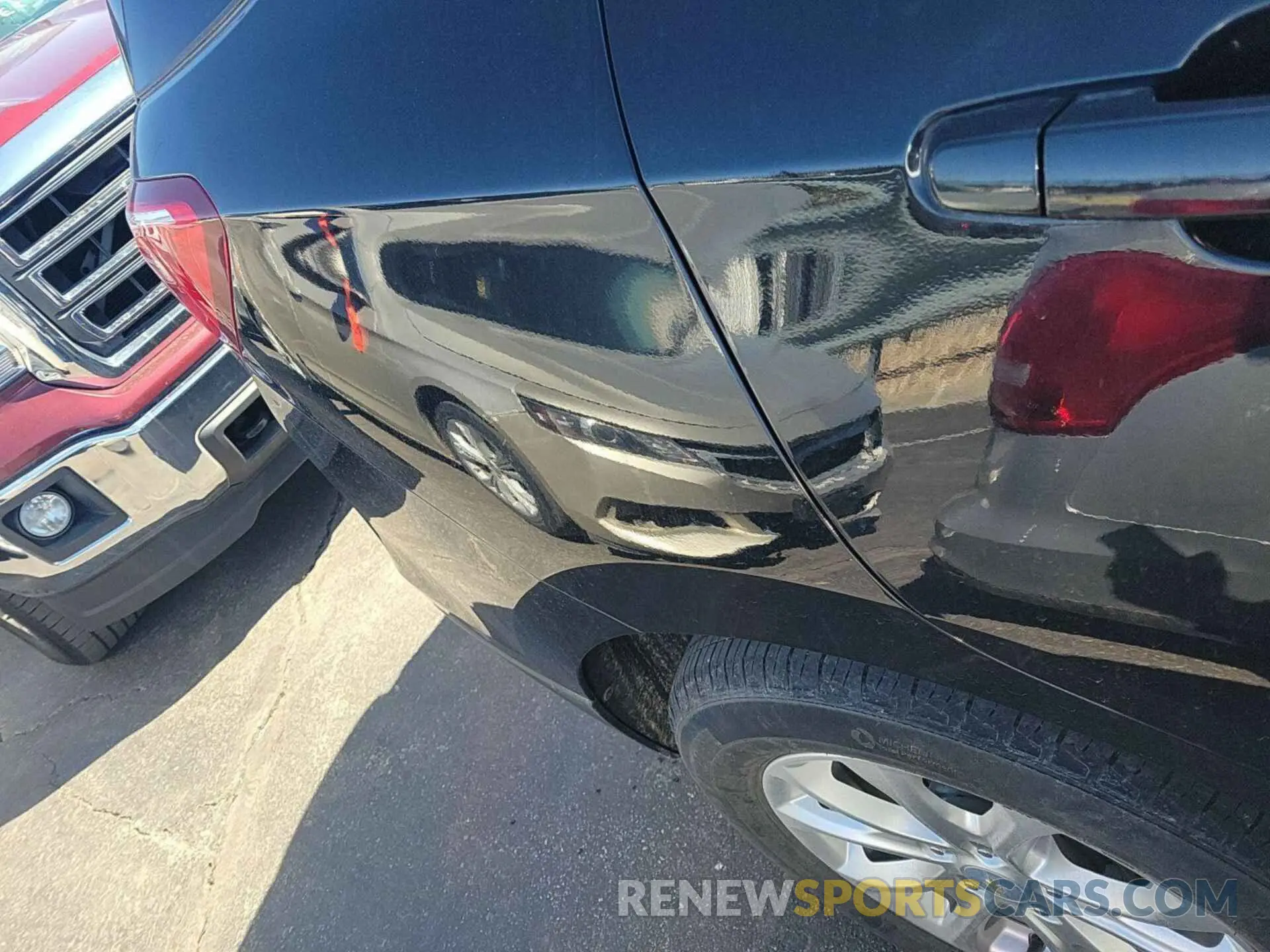 27 Photograph of a damaged car 2GNAXJEV5L6232932 CHEVROLET EQUINOX 2020