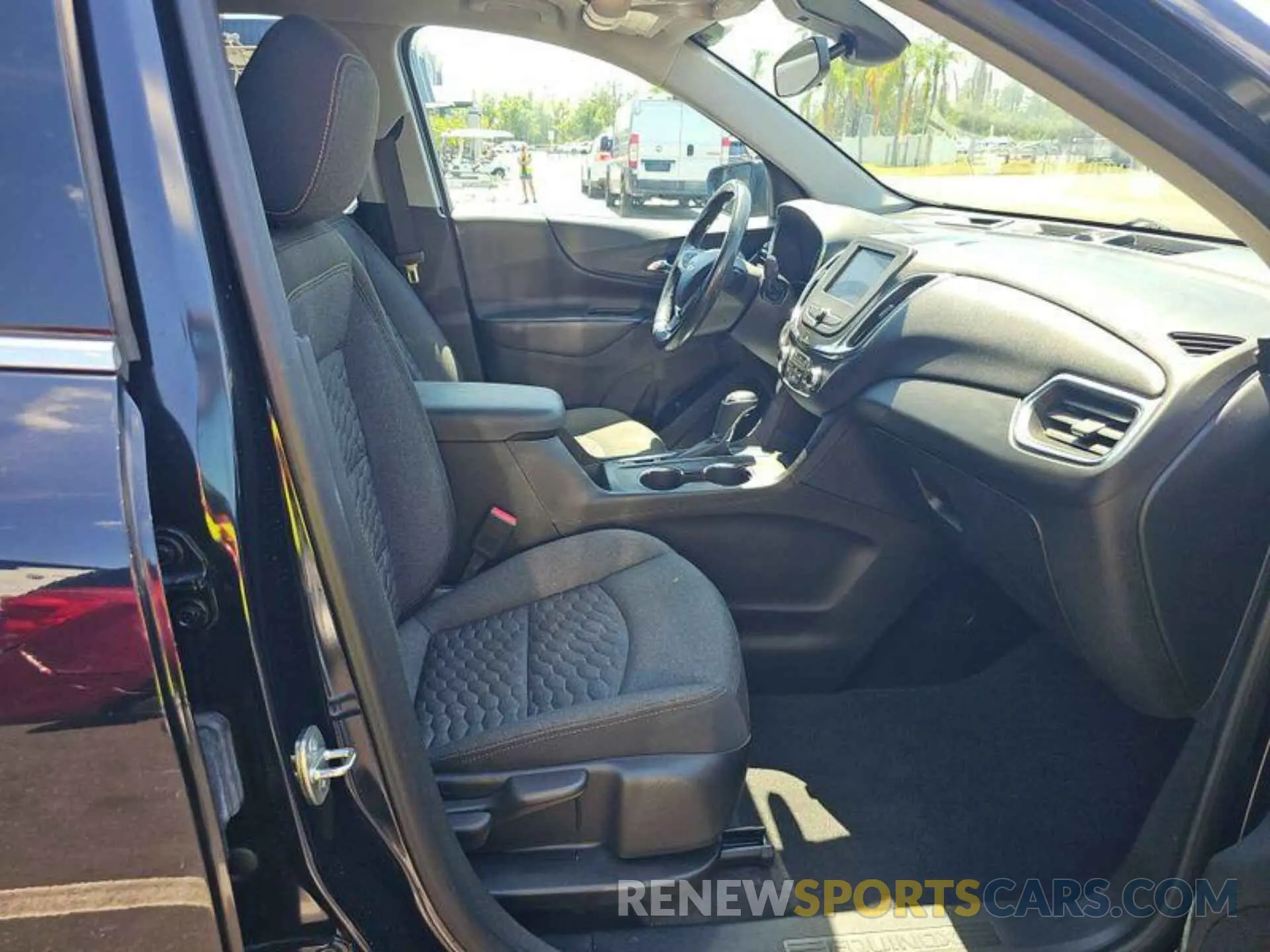 14 Photograph of a damaged car 2GNAXJEV5L6233448 CHEVROLET EQUINOX 2020