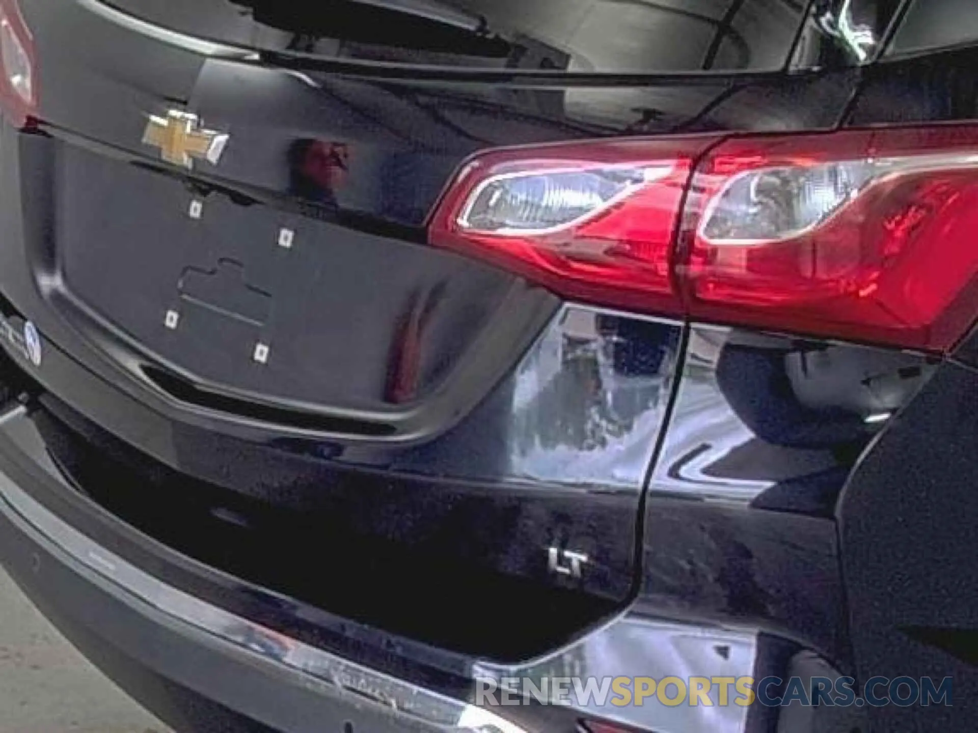 11 Фотография поврежденного автомобиля 2GNAXJEV5L6233692 CHEVROLET EQUINOX 2020