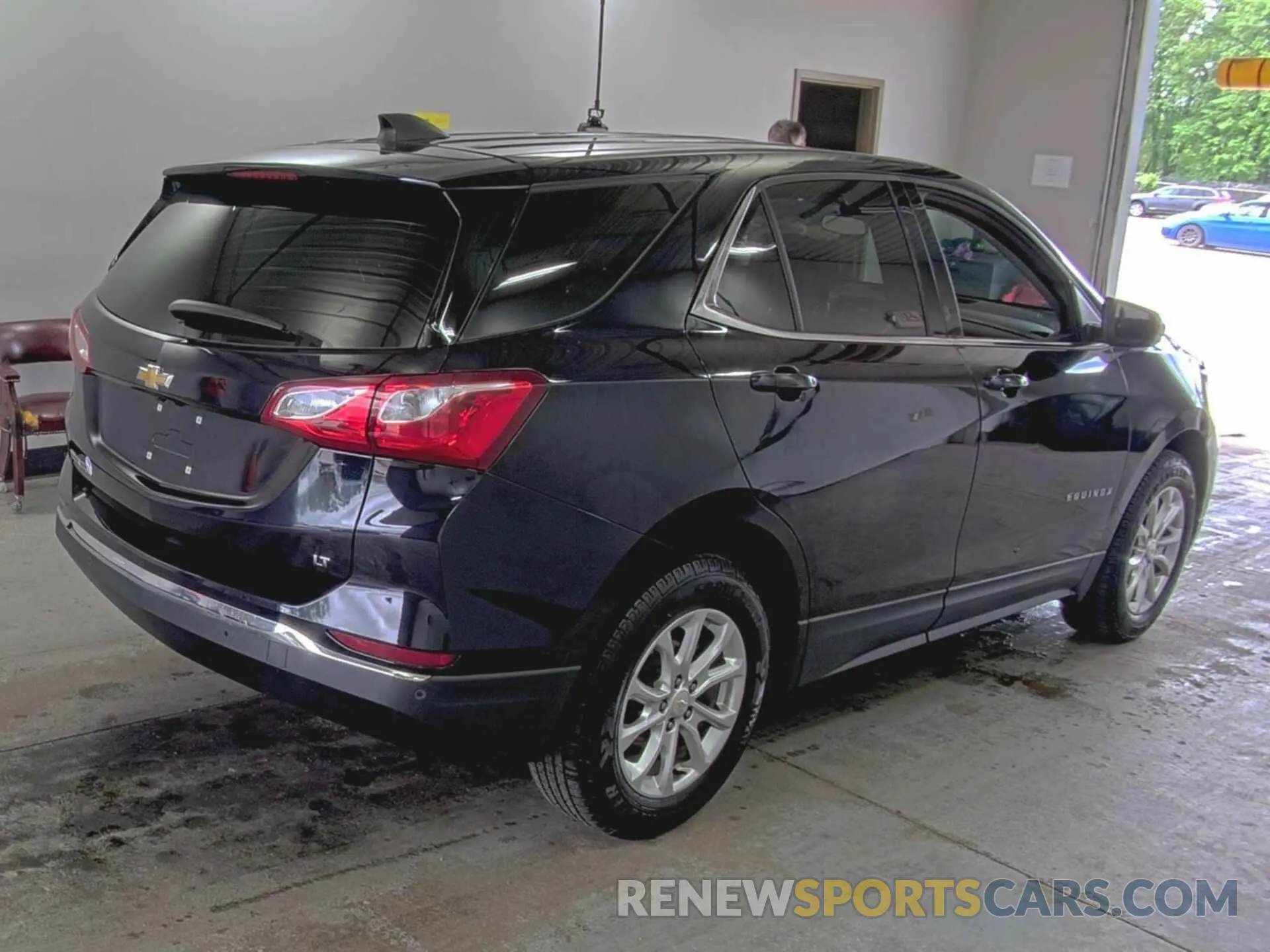 7 Фотография поврежденного автомобиля 2GNAXJEV5L6233692 CHEVROLET EQUINOX 2020
