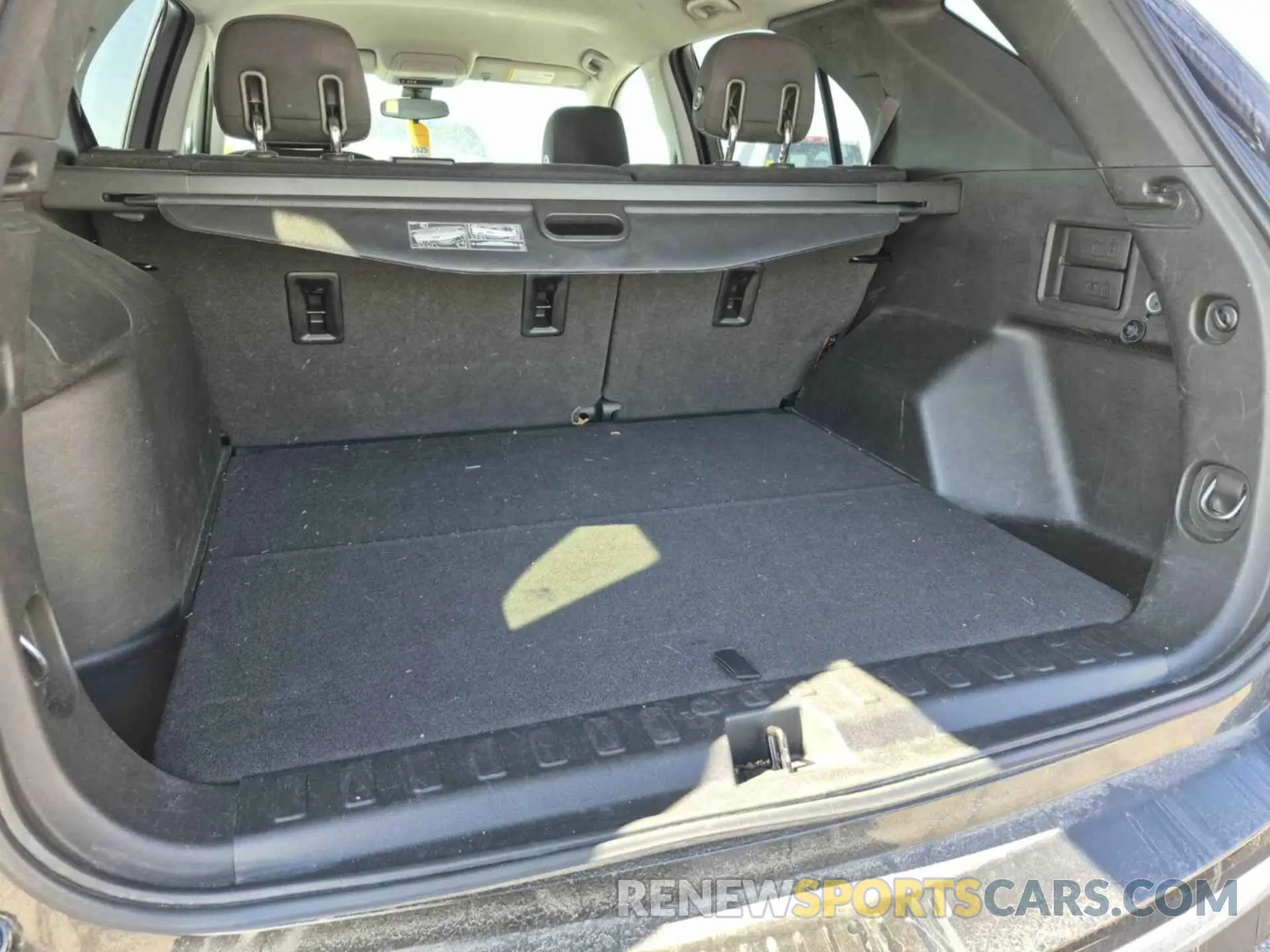 9 Фотография поврежденного автомобиля 2GNAXJEV5L6238925 CHEVROLET EQUINOX 2020
