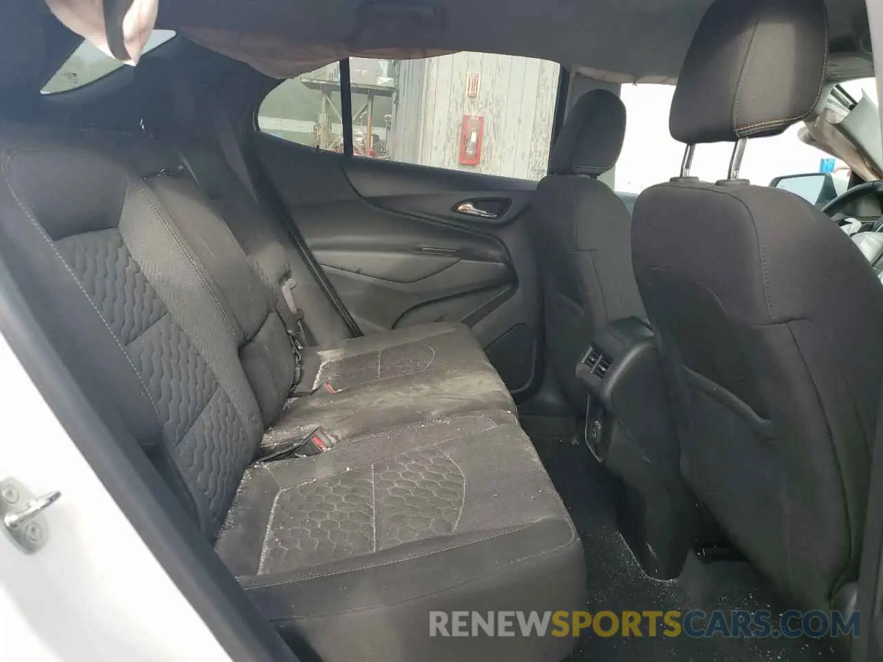 11 Photograph of a damaged car 2GNAXJEV5L6282018 CHEVROLET EQUINOX 2020