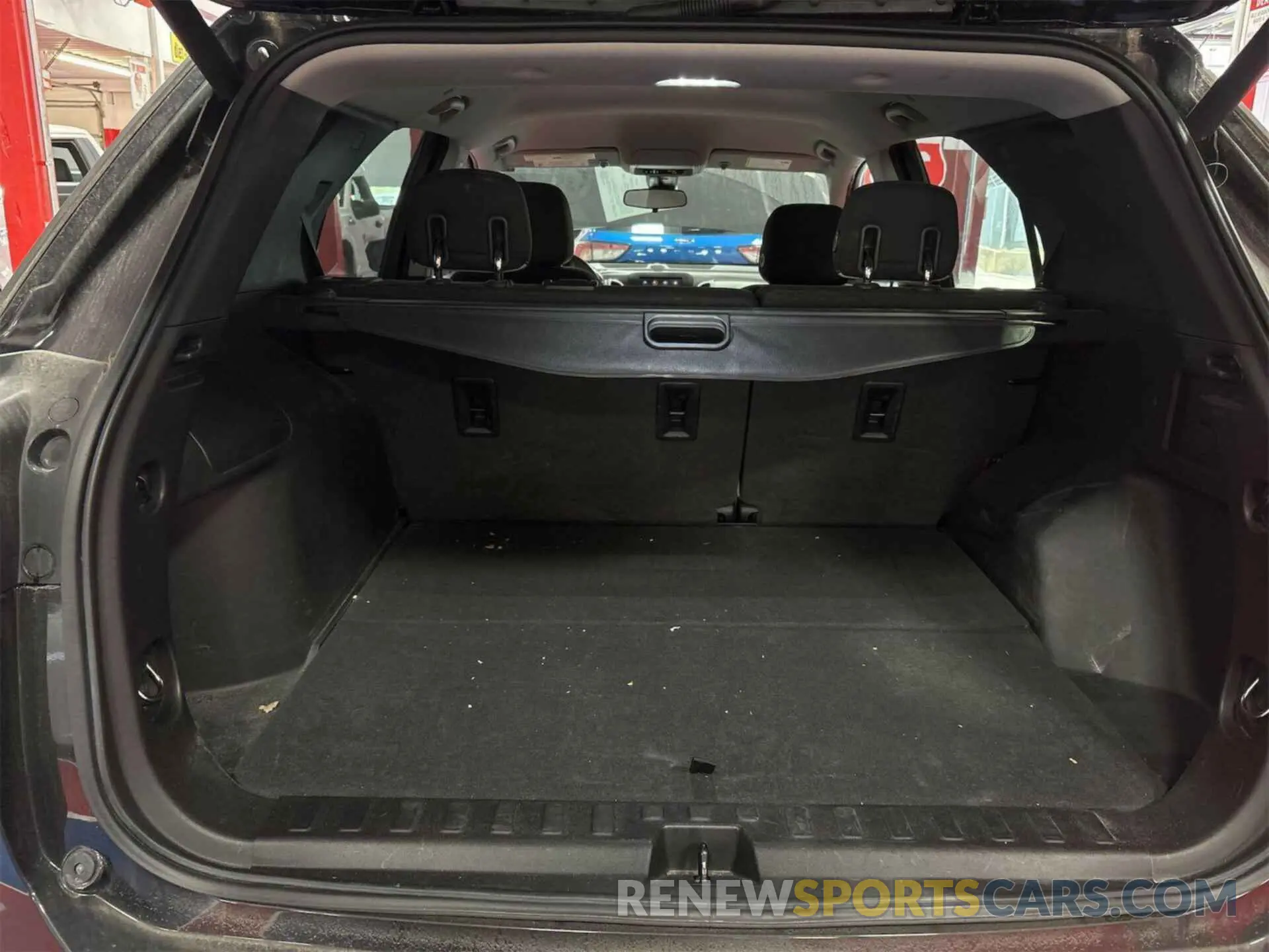 17 Фотография поврежденного автомобиля 2GNAXJEV6L6231174 CHEVROLET EQUINOX 2020