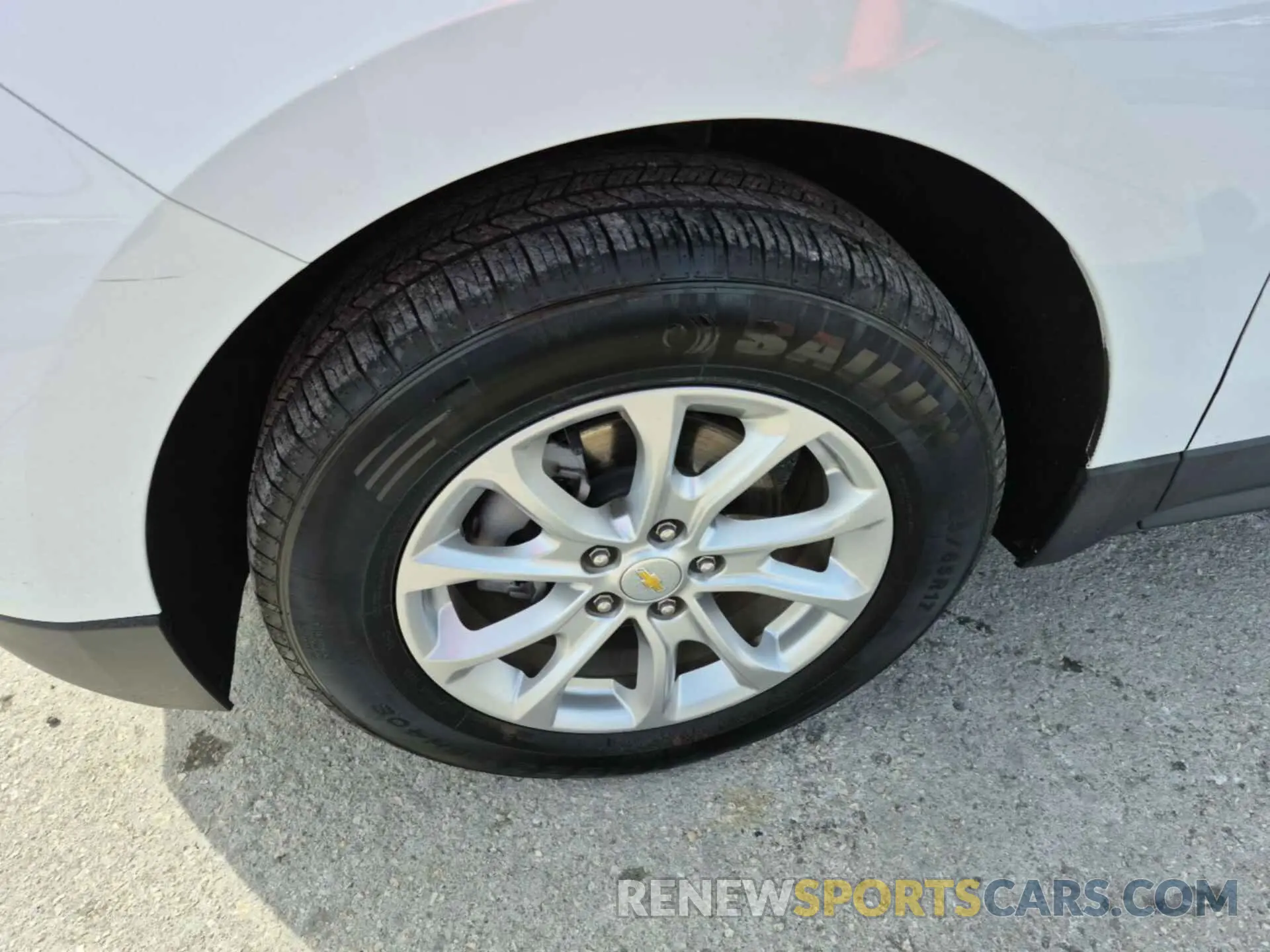16 Photograph of a damaged car 2GNAXJEV6L6232762 CHEVROLET EQUINOX 2020