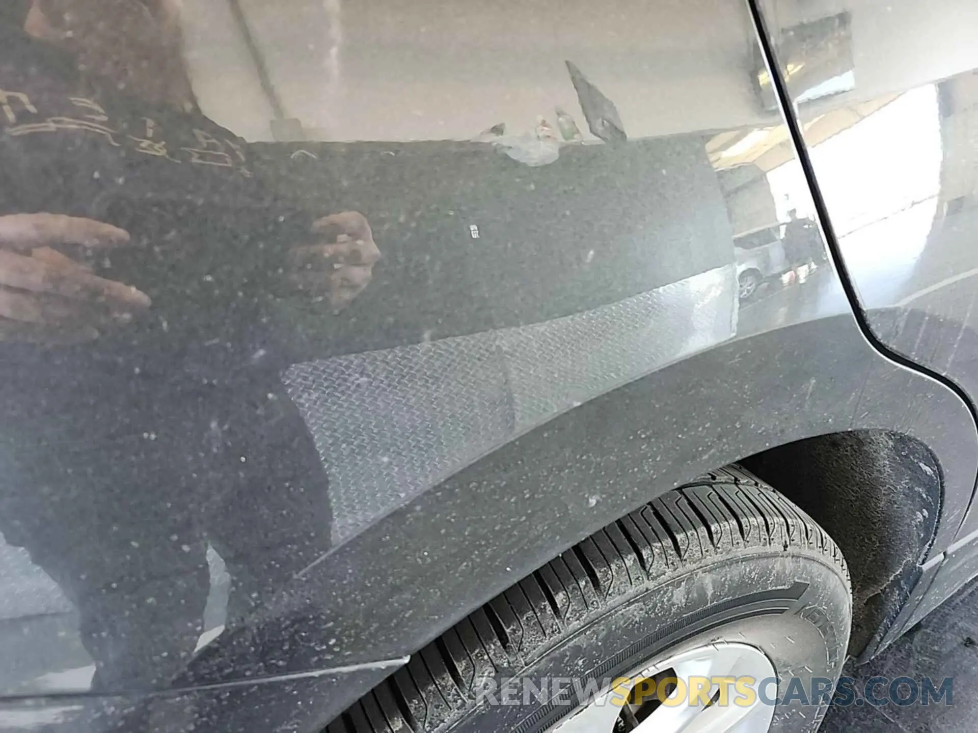 11 Photograph of a damaged car 2GNAXJEV7L6157473 CHEVROLET EQUINOX 2020