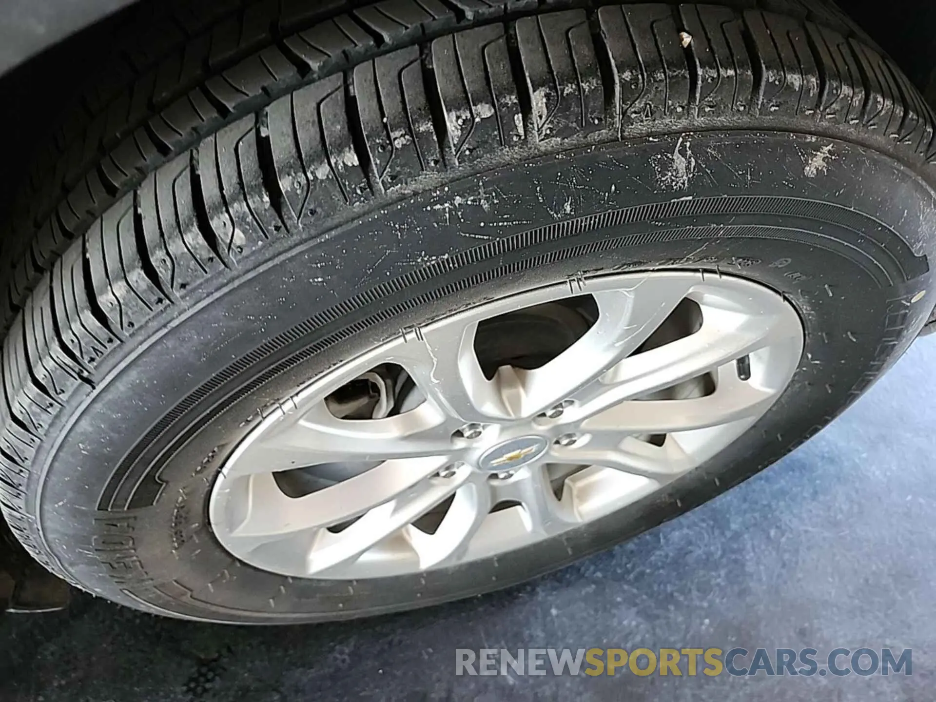 16 Photograph of a damaged car 2GNAXJEV7L6157473 CHEVROLET EQUINOX 2020