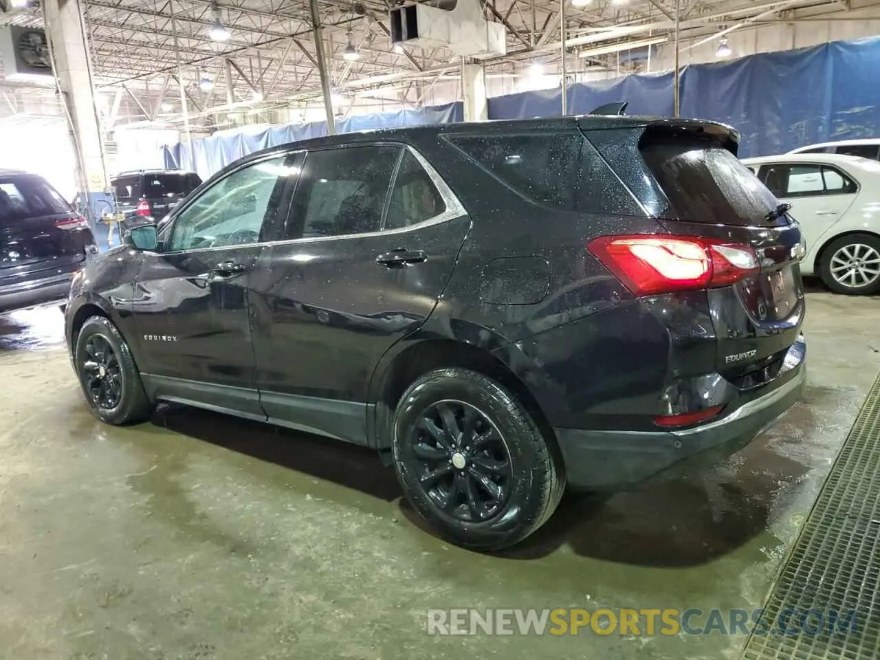 2 Photograph of a damaged car 2GNAXJEV8L6132968 CHEVROLET EQUINOX 2020