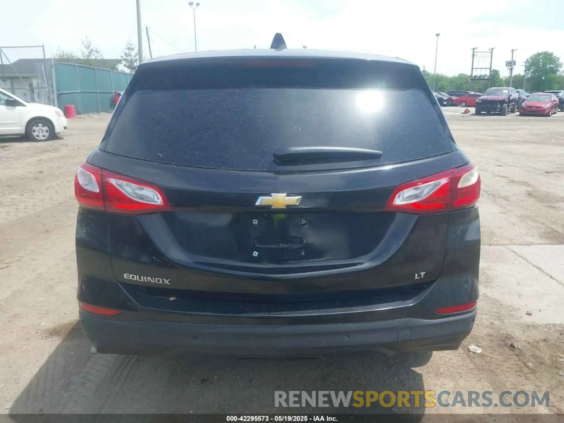 16 Photograph of a damaged car 2GNAXJEV9L6127505 CHEVROLET EQUINOX 2020
