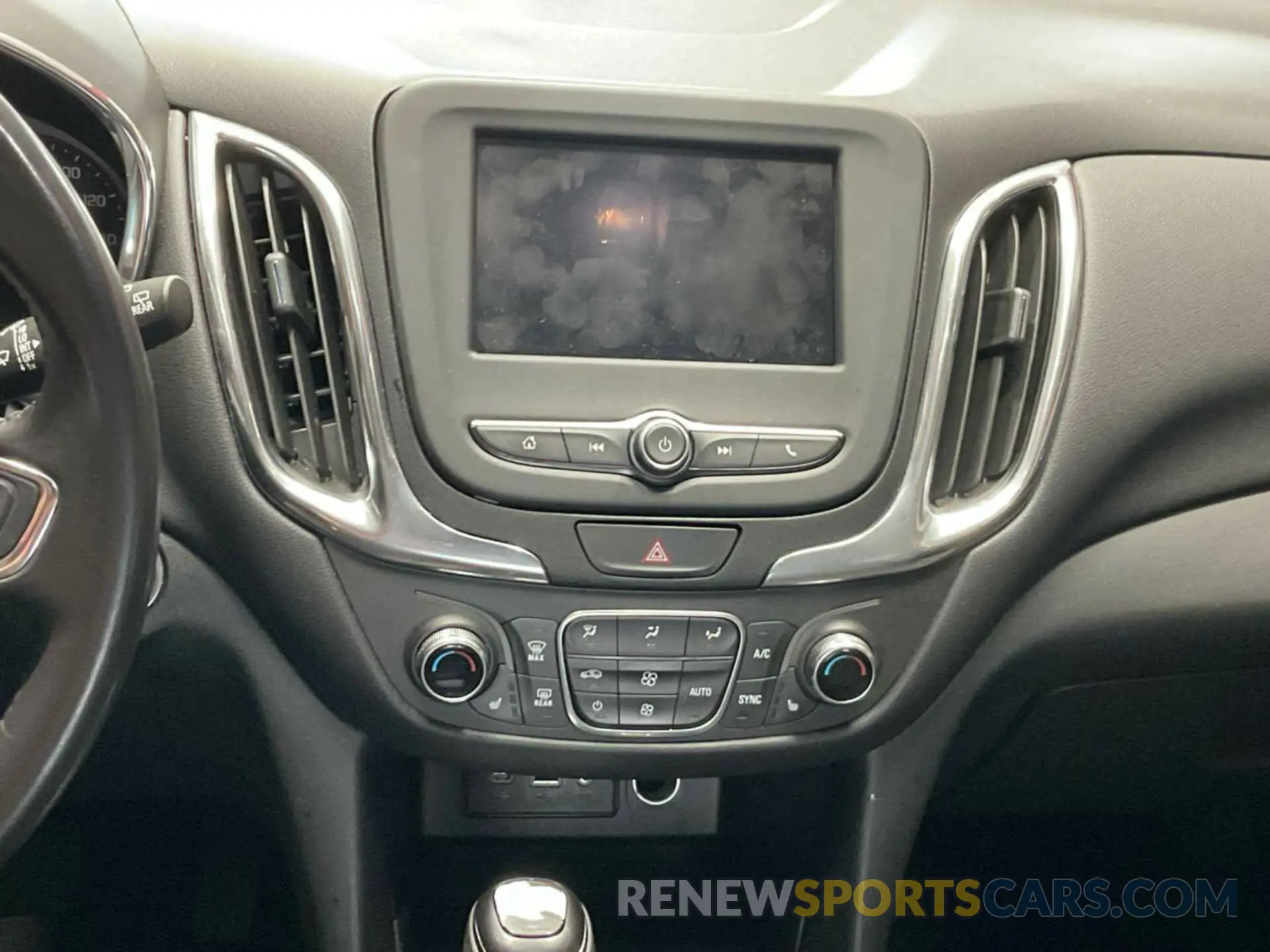 25 Фотография поврежденного автомобиля 2GNAXJEV9L6154610 CHEVROLET EQUINOX 2020
