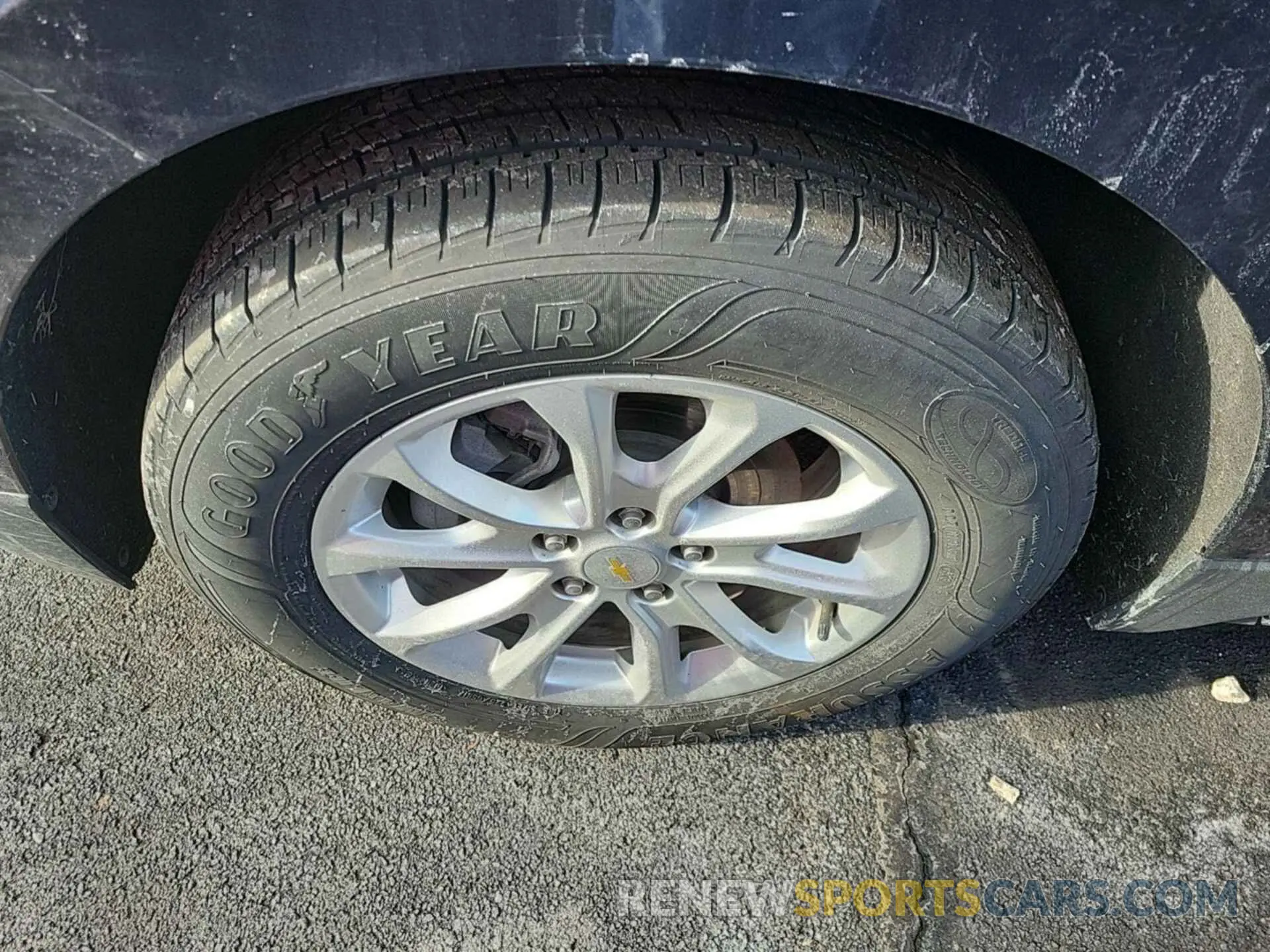 11 Photograph of a damaged car 2GNAXJEV9L6231587 CHEVROLET EQUINOX 2020