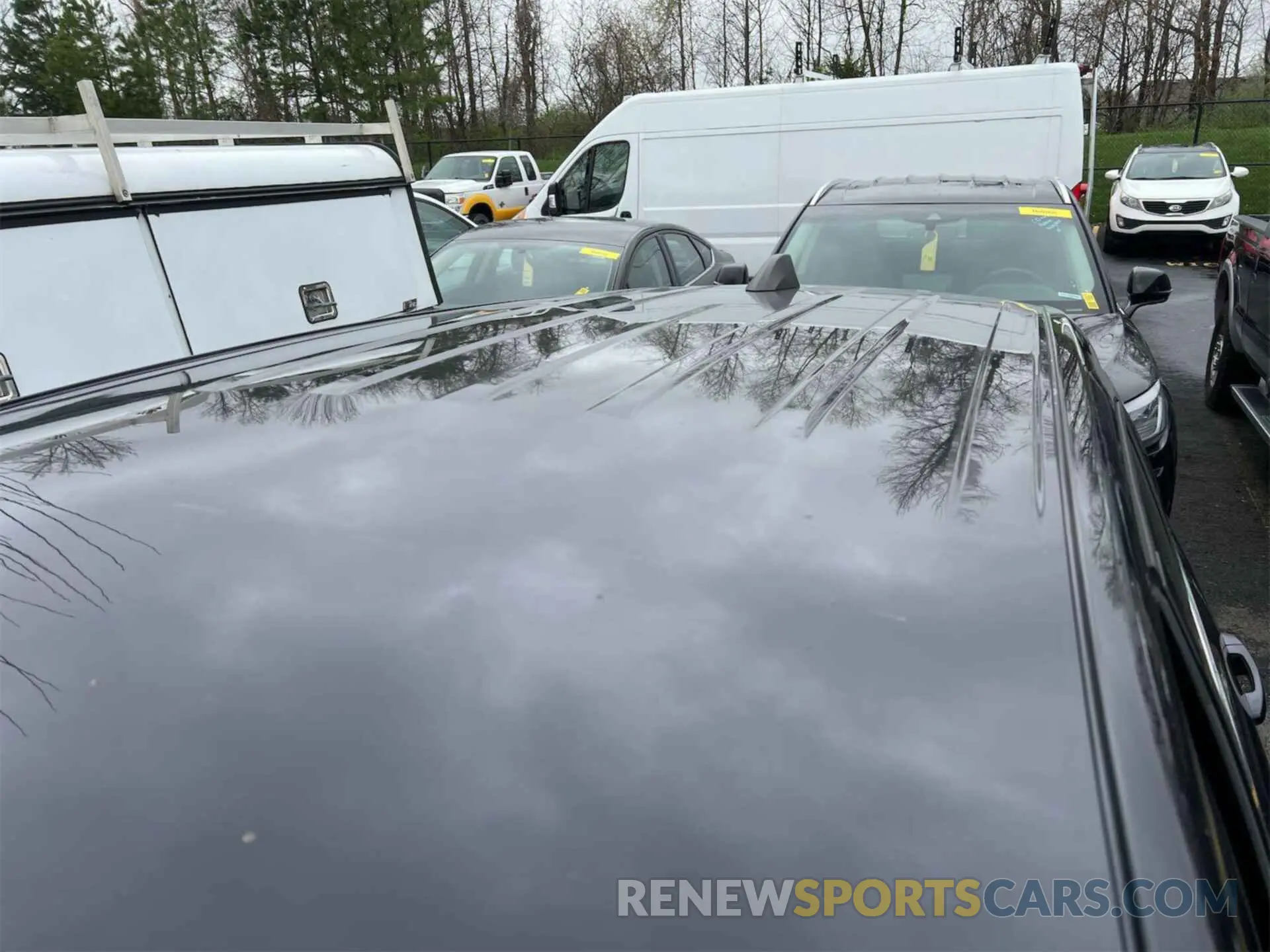 17 Photograph of a damaged car 2GNAXJEV9L6231587 CHEVROLET EQUINOX 2020