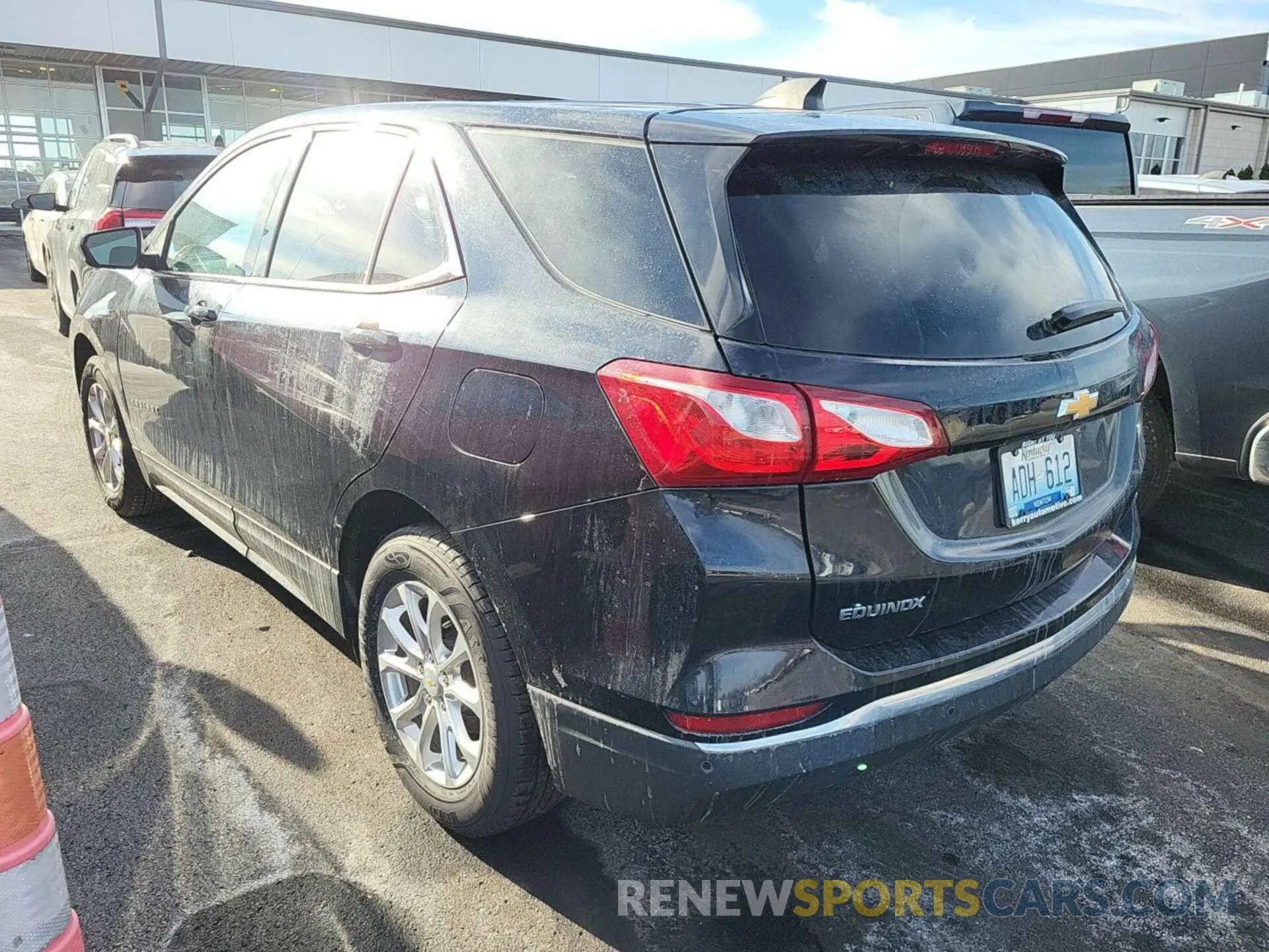 7 Photograph of a damaged car 2GNAXJEV9L6231587 CHEVROLET EQUINOX 2020