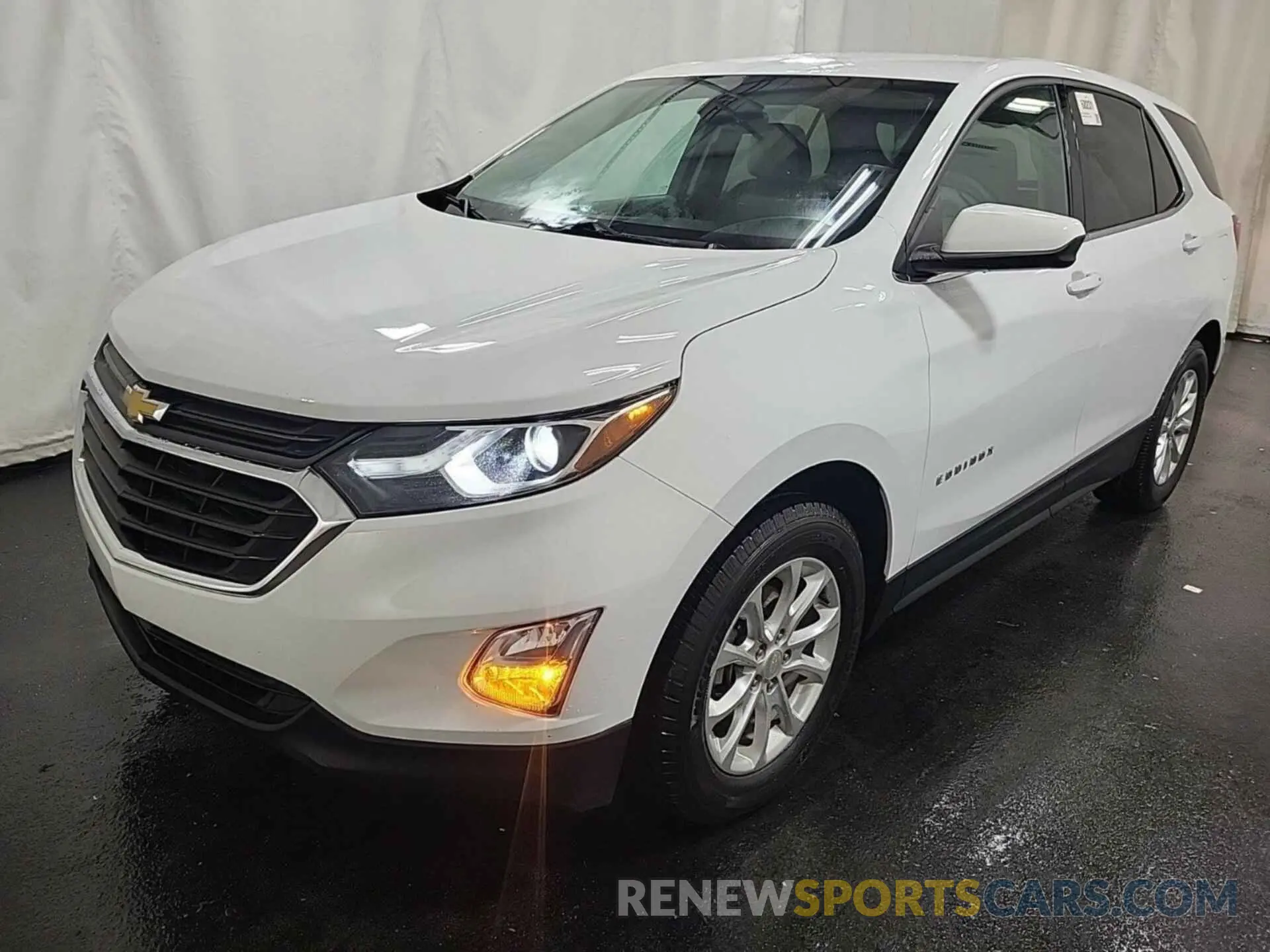 31 Photograph of a damaged car 2GNAXJEVXL6154776 CHEVROLET EQUINOX 2020