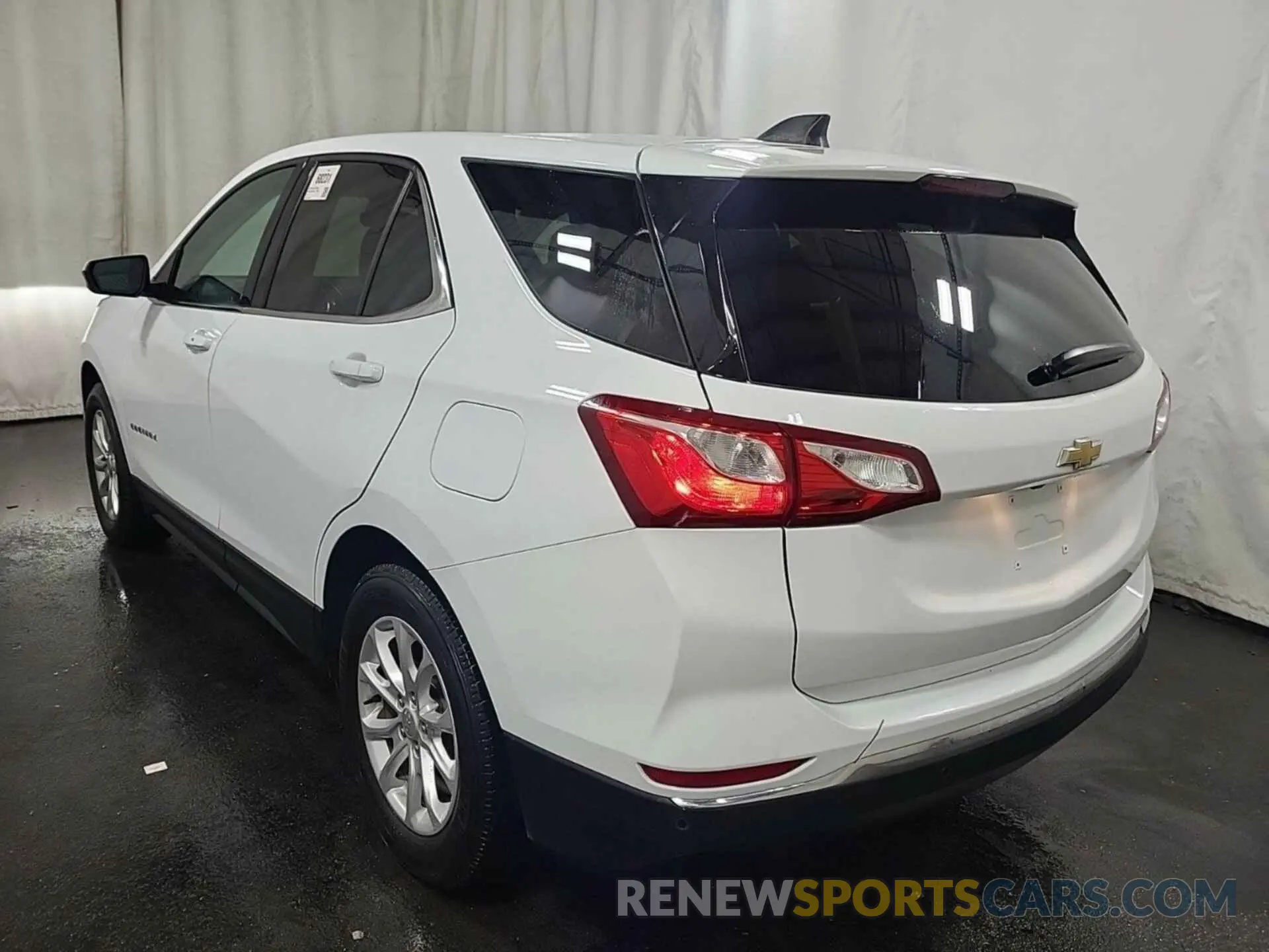37 Photograph of a damaged car 2GNAXJEVXL6154776 CHEVROLET EQUINOX 2020