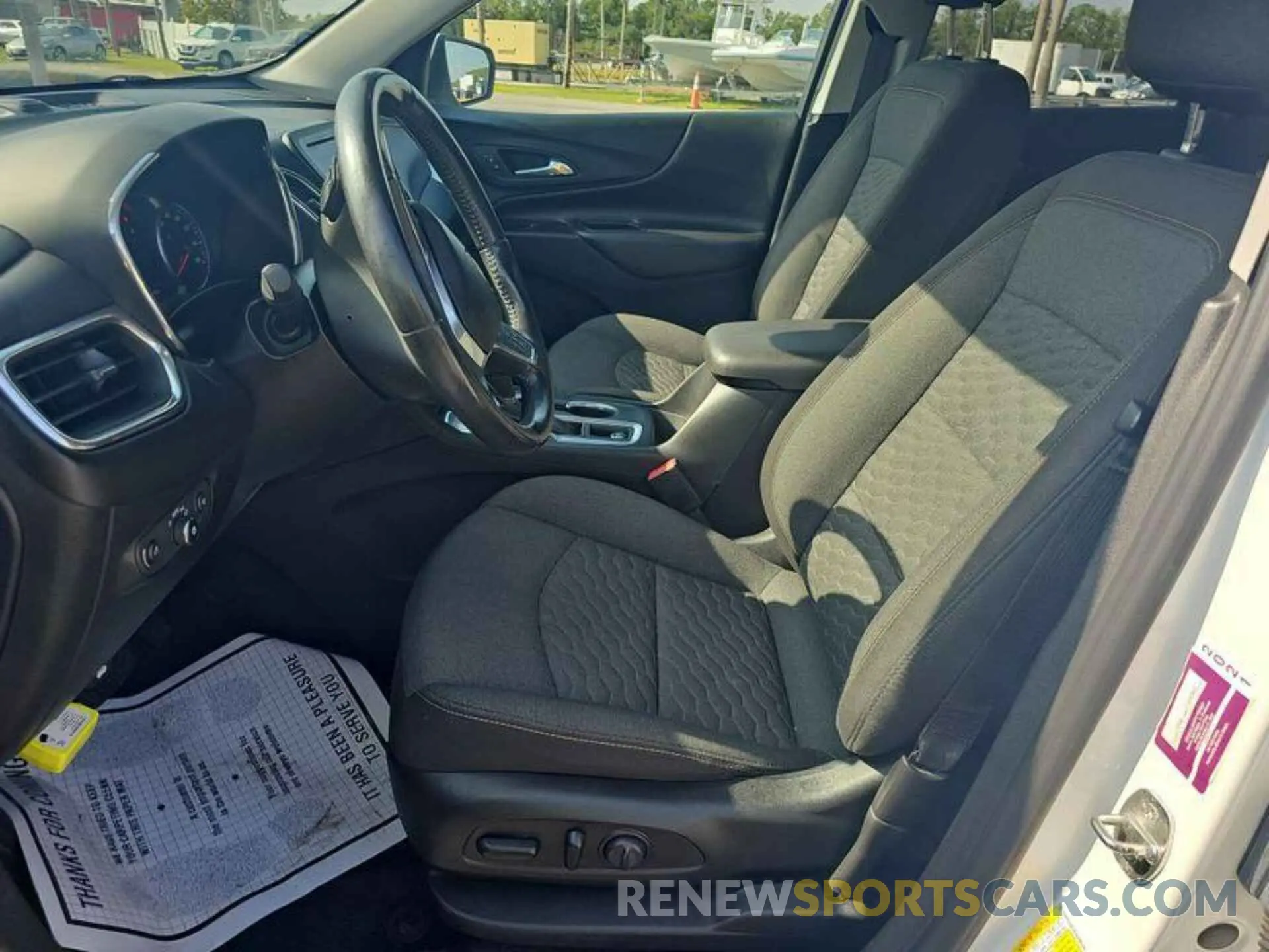4 Фотография поврежденного автомобиля 2GNAXJEVXL6156155 CHEVROLET EQUINOX 2020