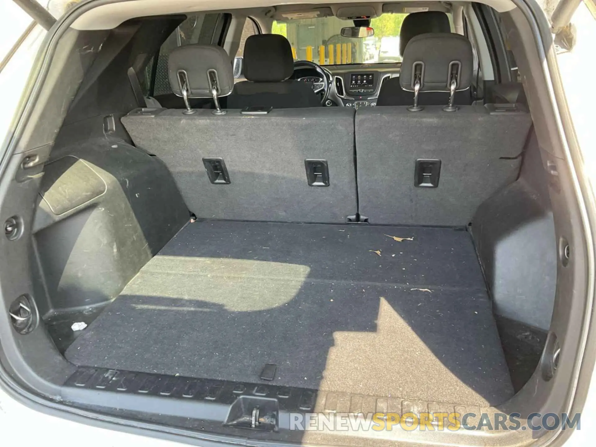 1 Фотография поврежденного автомобиля 2GNAXJEVXL6157547 CHEVROLET EQUINOX 2020