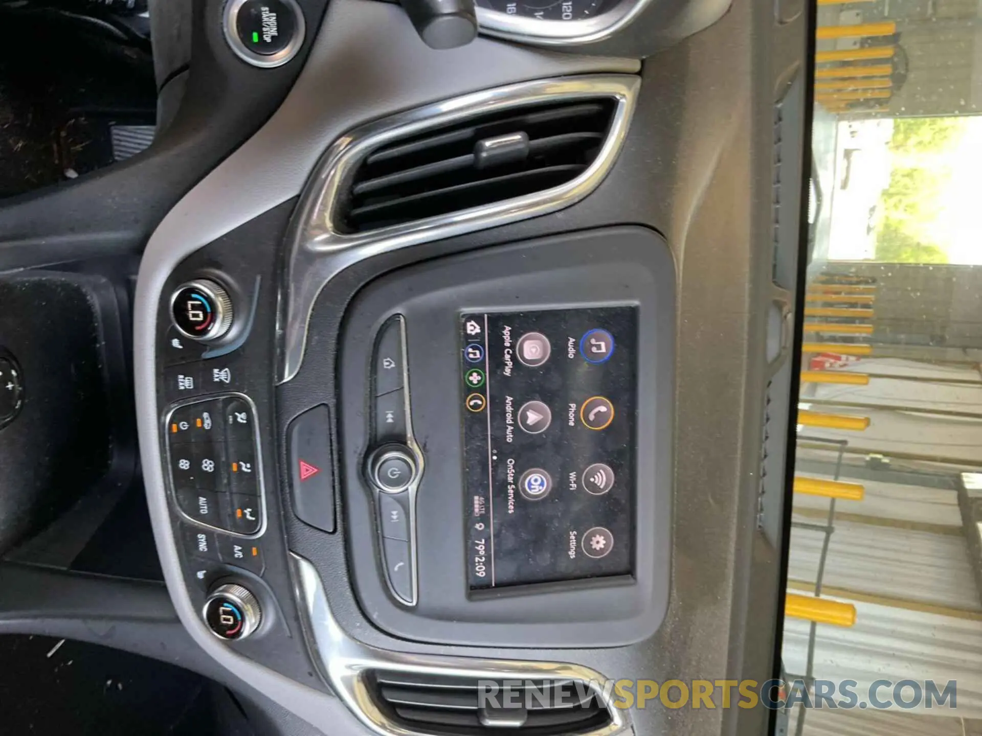 14 Фотография поврежденного автомобиля 2GNAXJEVXL6157547 CHEVROLET EQUINOX 2020