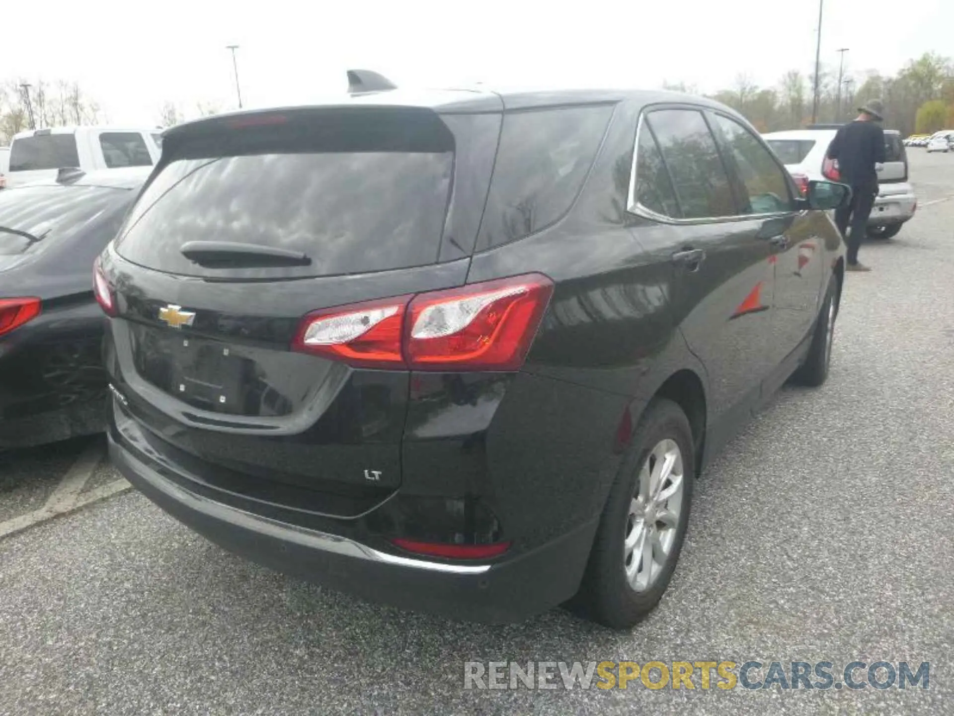 11 Photograph of a damaged car 2GNAXJEVXL6231226 CHEVROLET EQUINOX 2020