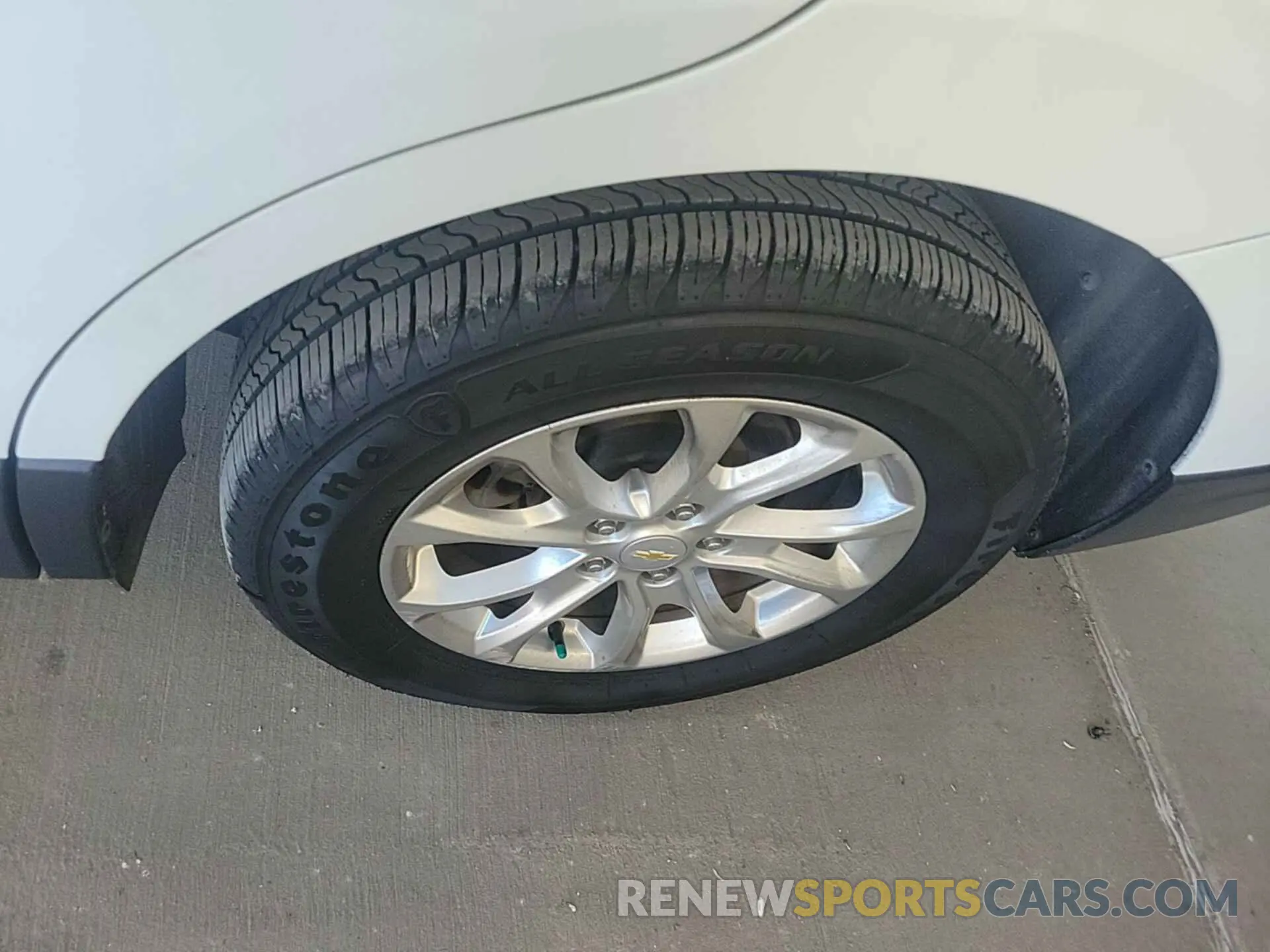 15 Photograph of a damaged car 2GNAXJEVXL6232926 CHEVROLET EQUINOX 2020