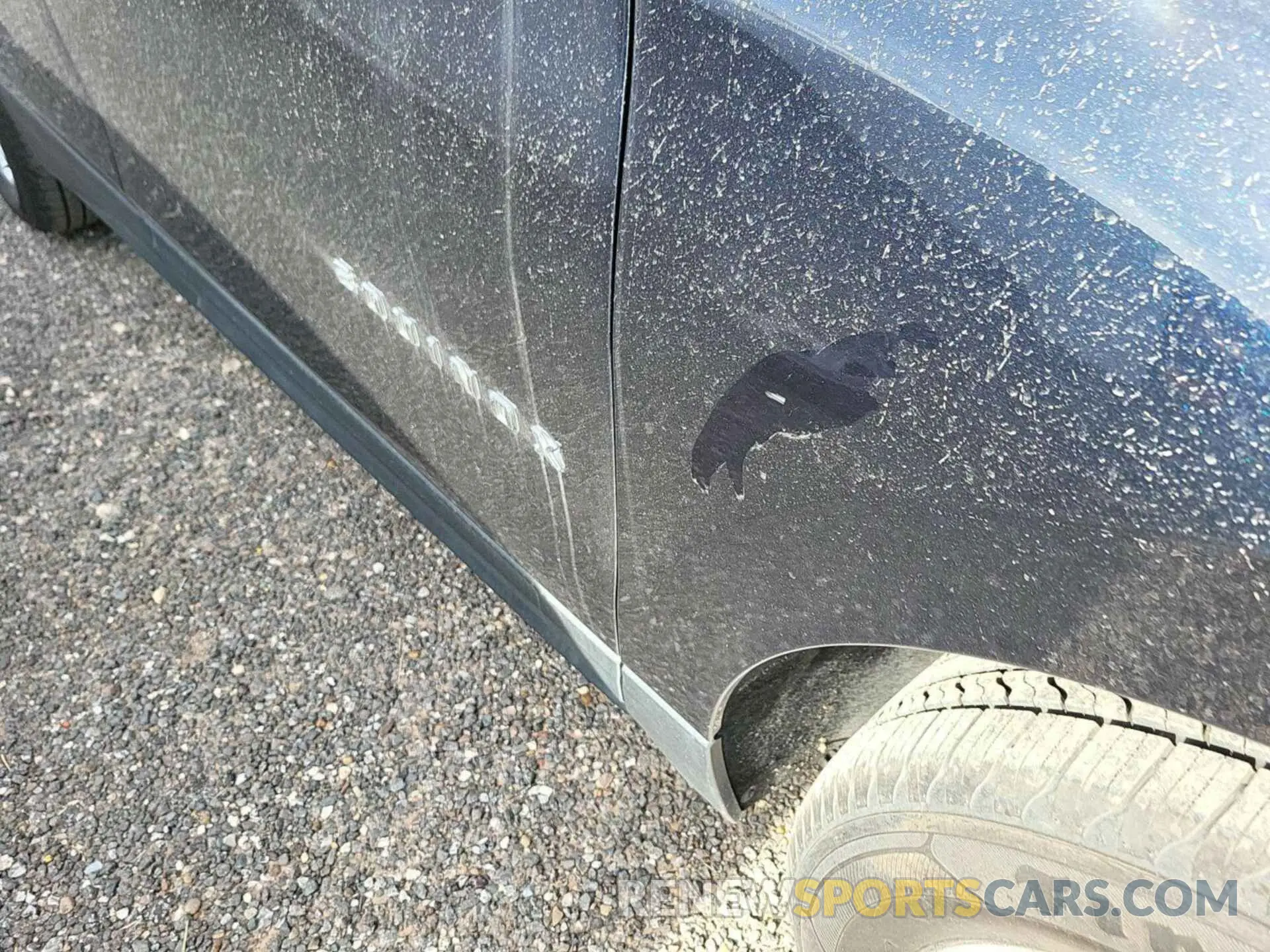13 Photograph of a damaged car 2GNAXJEVXL6237169 CHEVROLET EQUINOX 2020