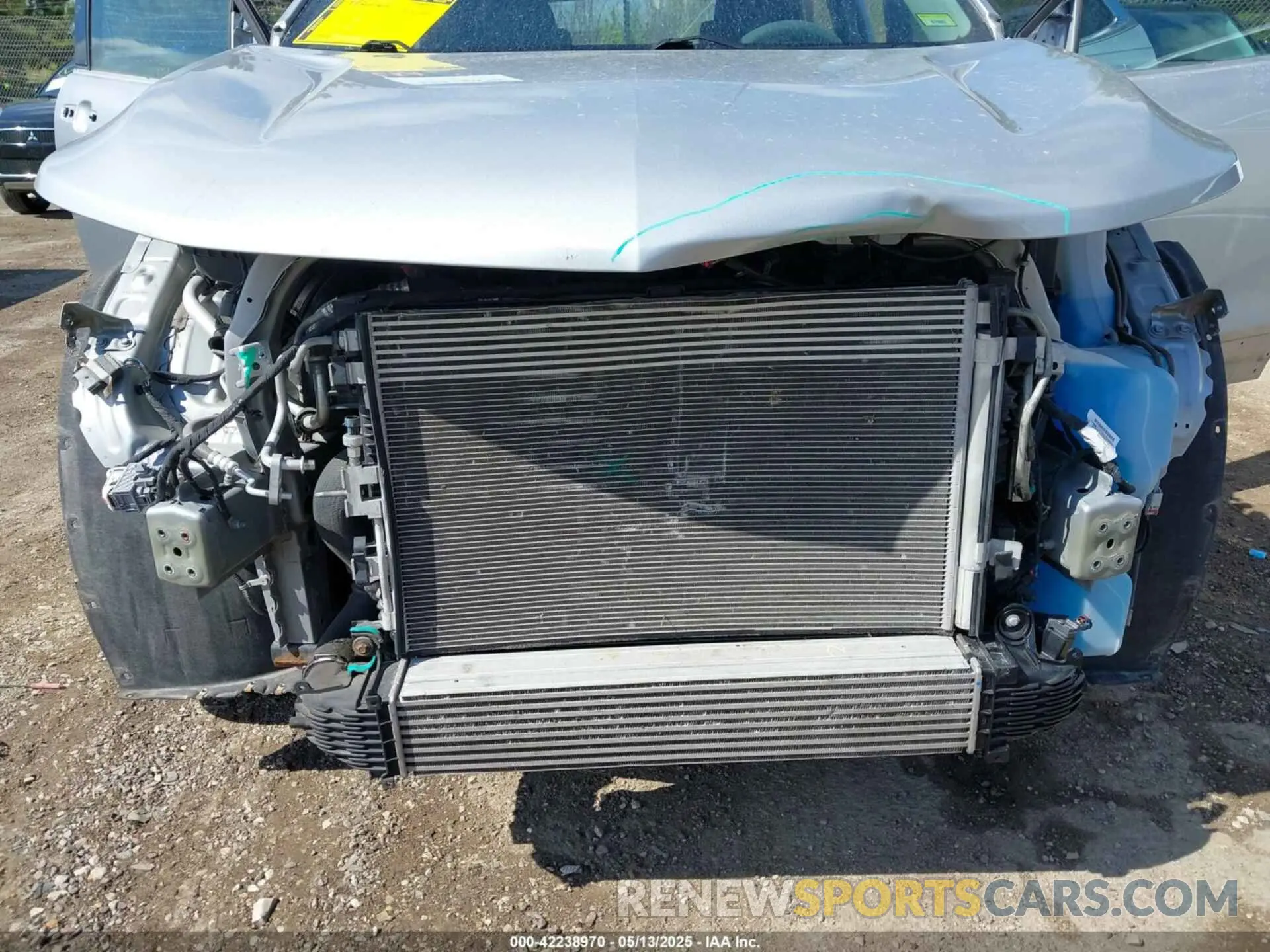 6 Photograph of a damaged car 2GNAXJEVXL6259463 CHEVROLET EQUINOX 2020