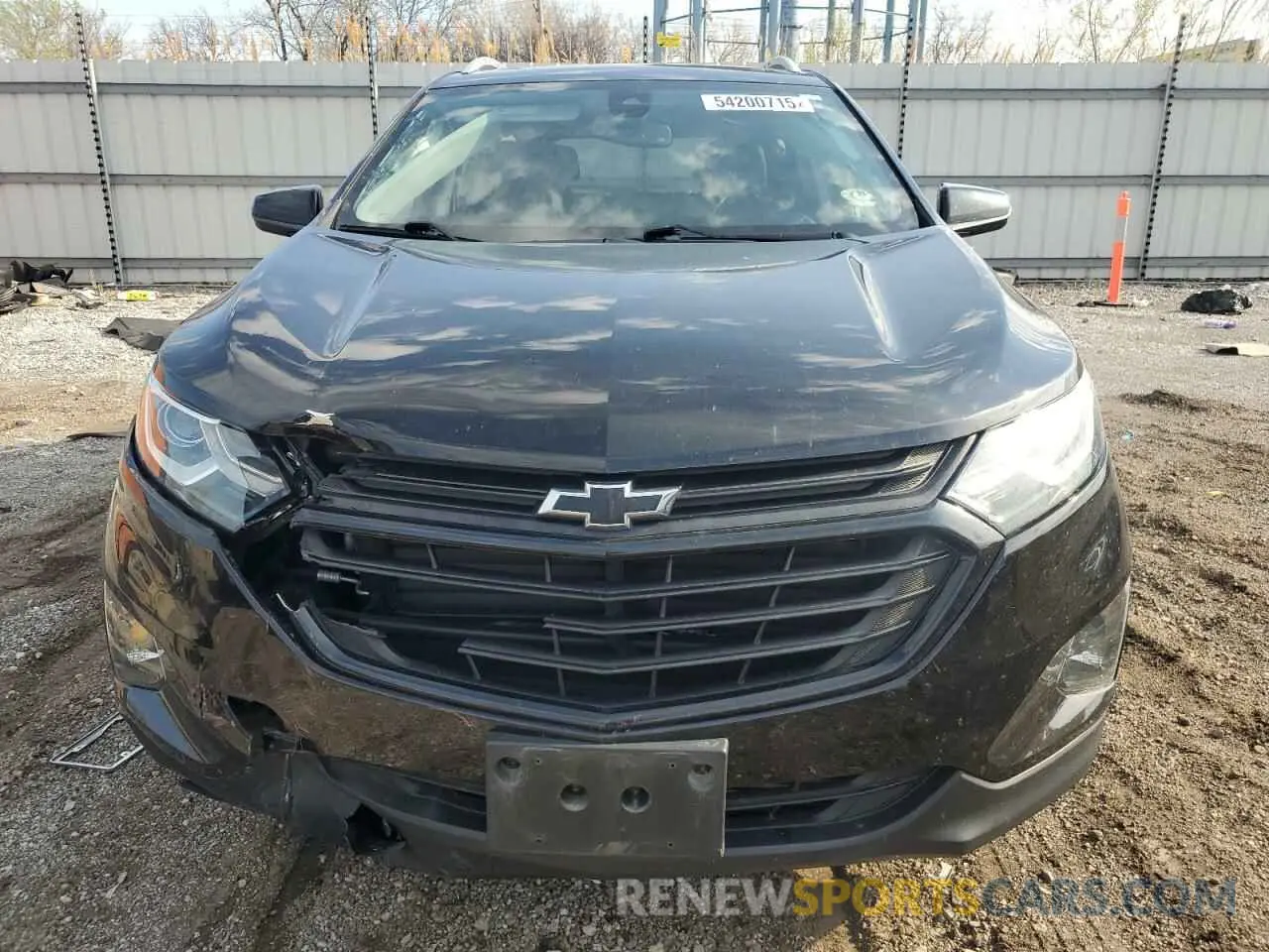 5 Photograph of a damaged car 2GNAXKEV0L6113742 CHEVROLET EQUINOX 2020