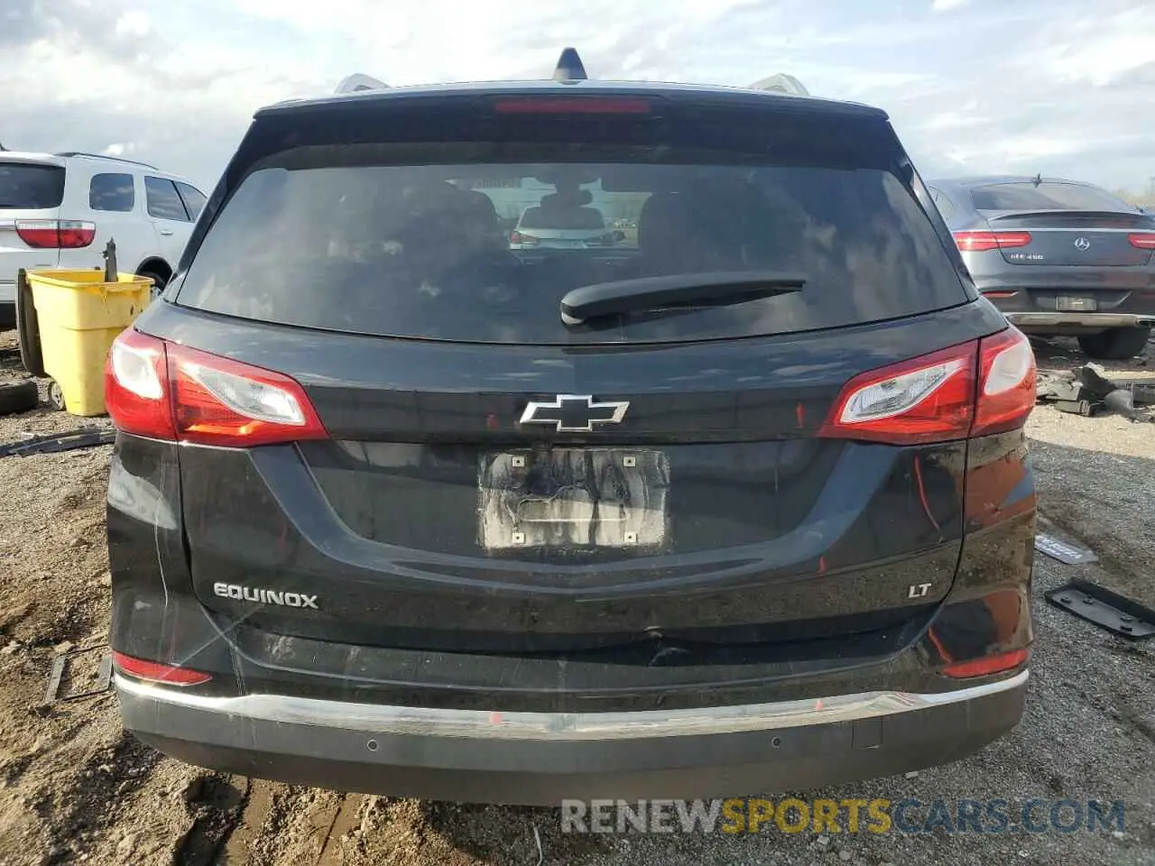 6 Photograph of a damaged car 2GNAXKEV0L6113742 CHEVROLET EQUINOX 2020