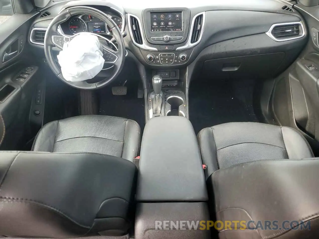 8 Photograph of a damaged car 2GNAXKEV0L6113742 CHEVROLET EQUINOX 2020