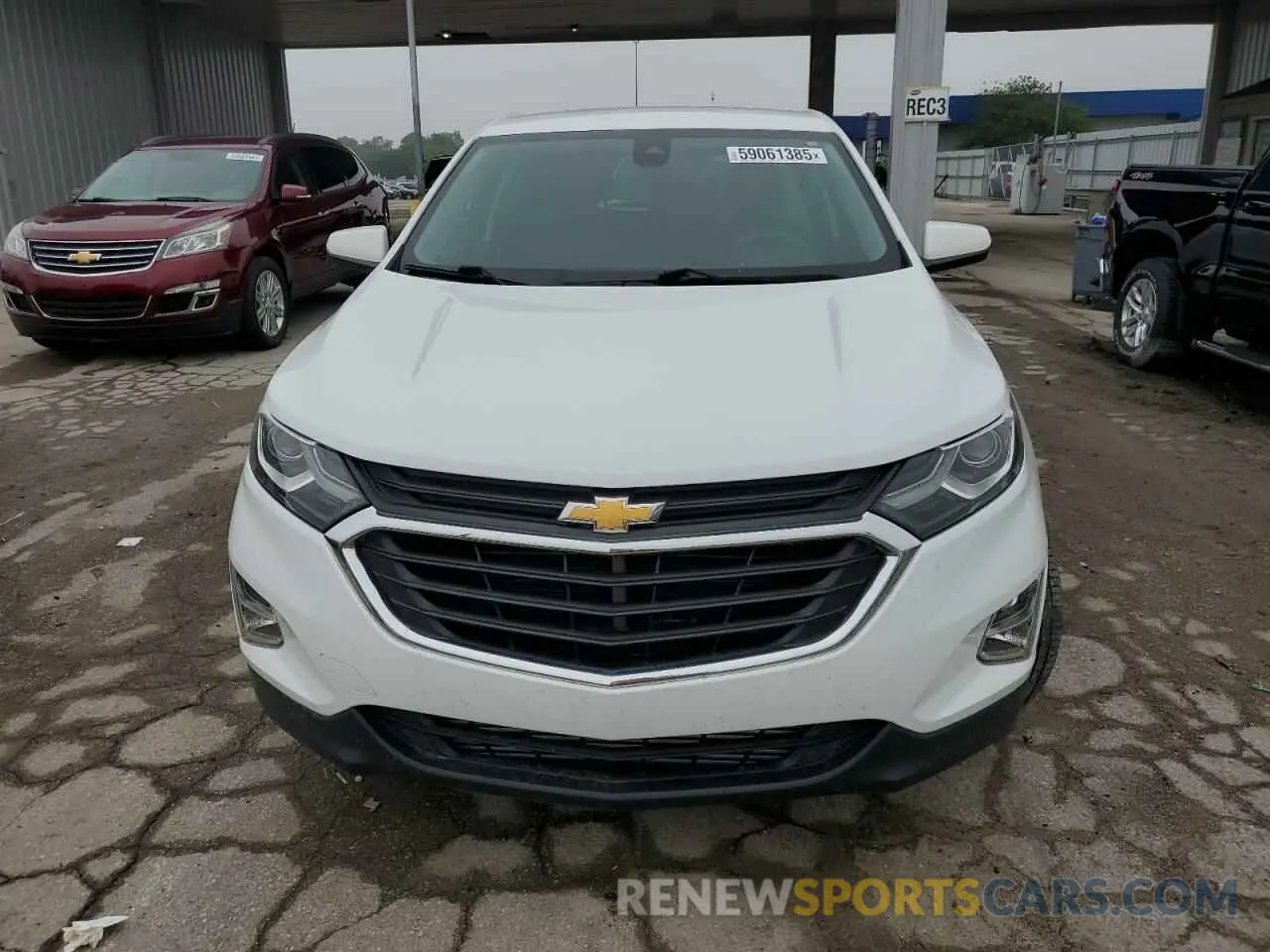 5 Photograph of a damaged car 2GNAXKEV0L6147471 CHEVROLET EQUINOX 2020