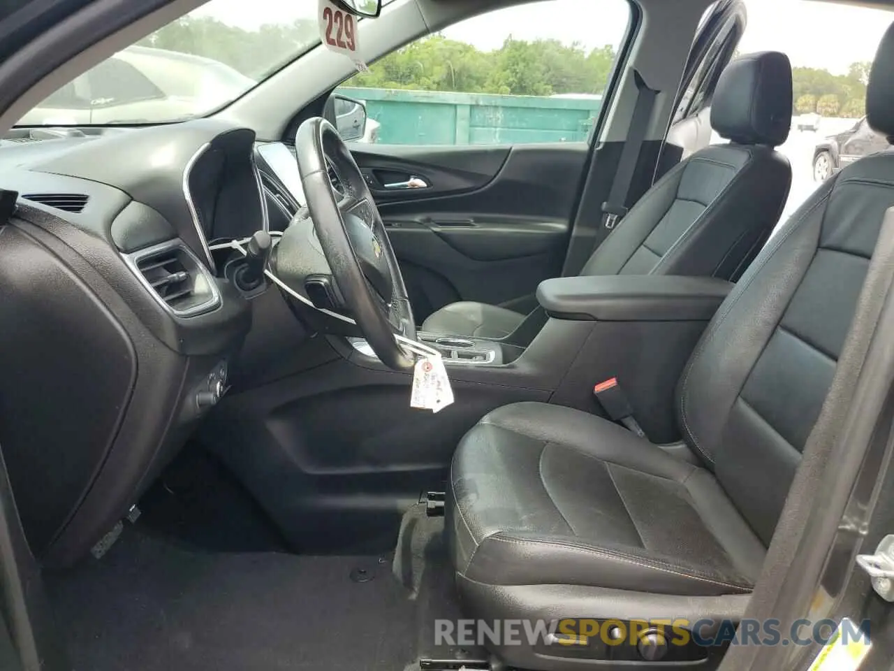 7 Photograph of a damaged car 2GNAXKEV0L6218586 CHEVROLET EQUINOX 2020