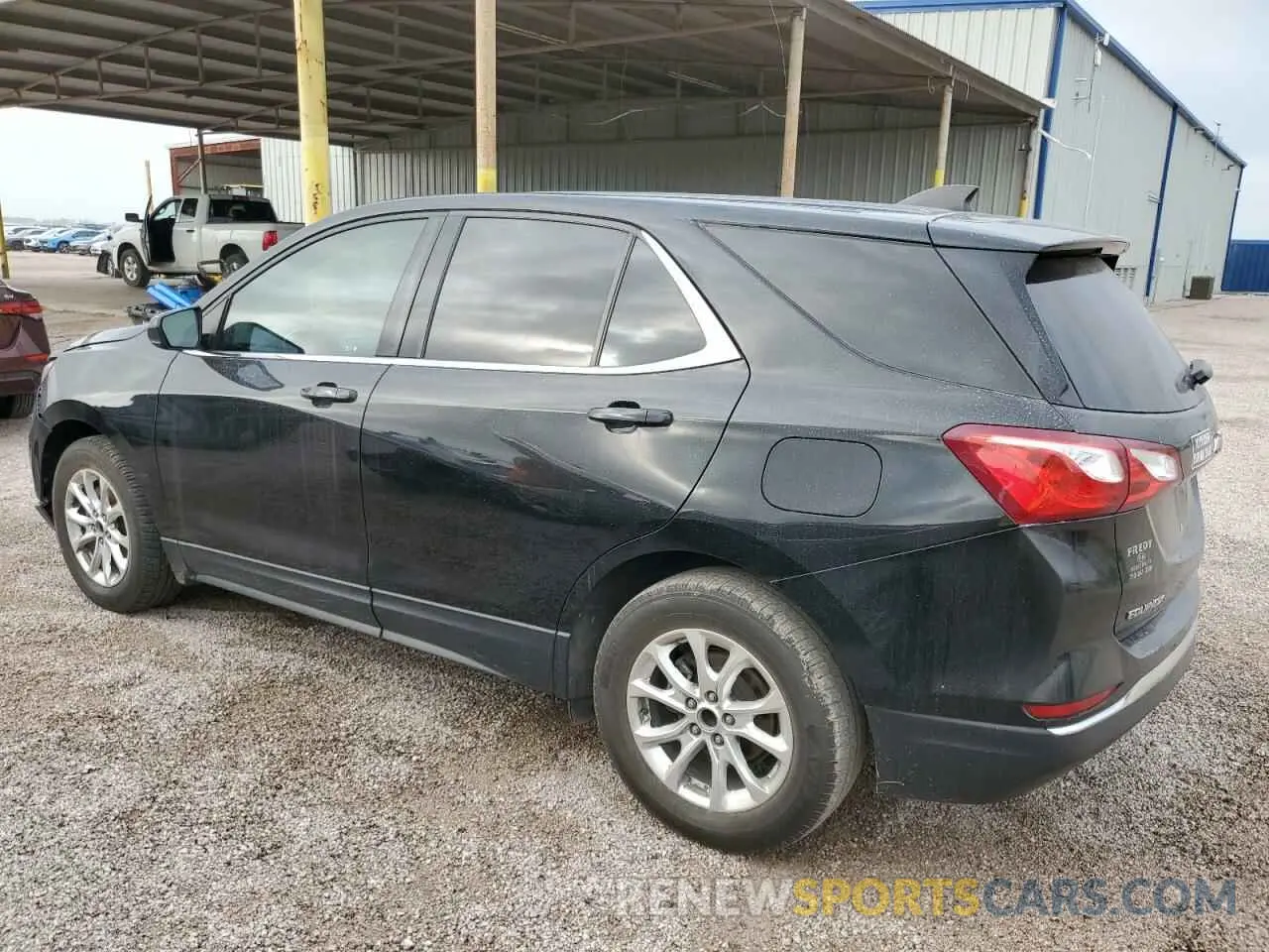 2 Photograph of a damaged car 2GNAXKEV0L6223125 CHEVROLET EQUINOX 2020
