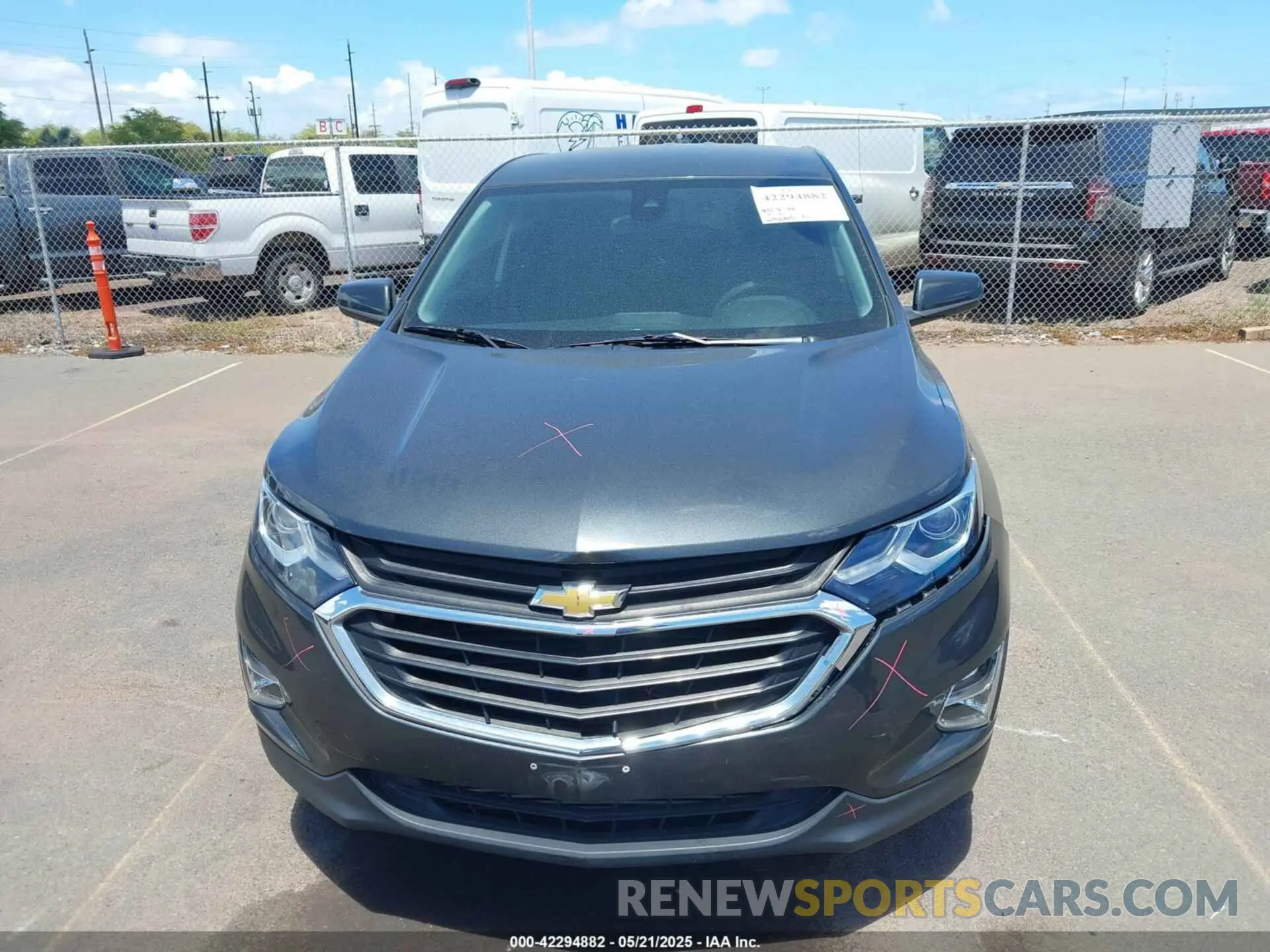 12 Photograph of a damaged car 2GNAXKEV0L6251510 CHEVROLET EQUINOX 2020