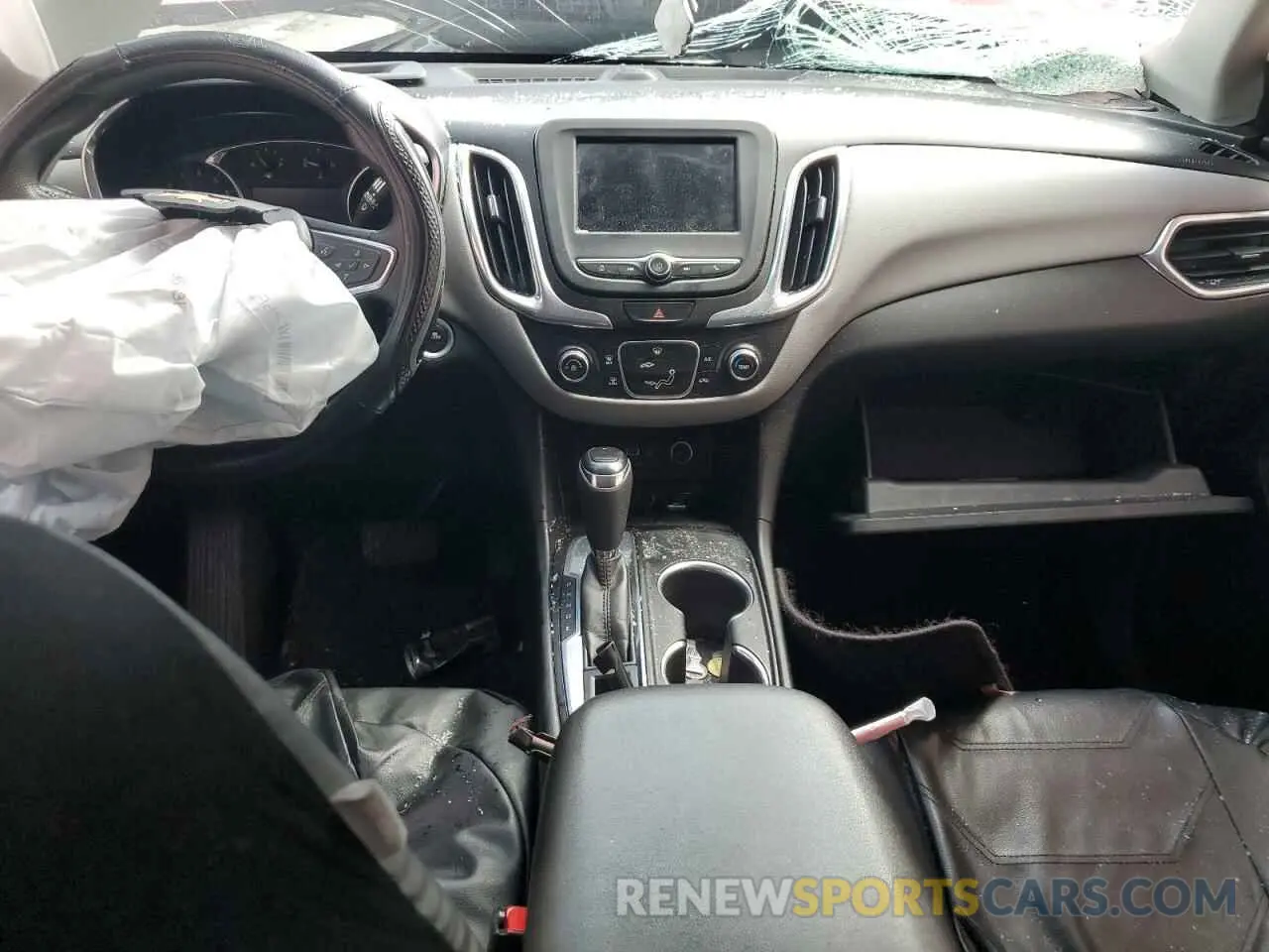 8 Photograph of a damaged car 2GNAXKEV0L6267626 CHEVROLET EQUINOX 2020