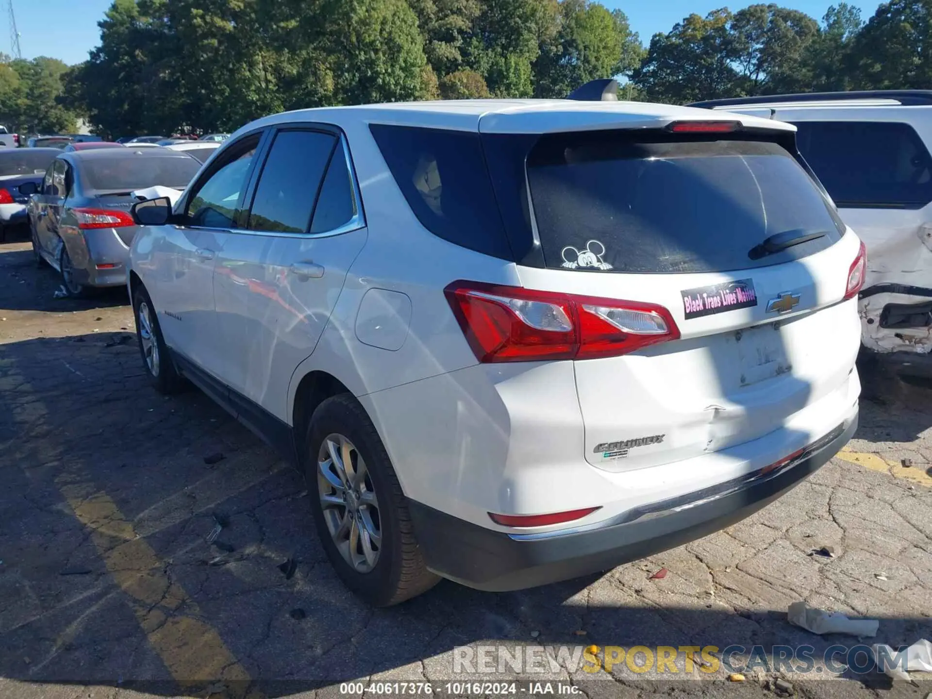 3 Photograph of a damaged car 2GNAXKEV1L6210481 CHEVROLET EQUINOX 2020