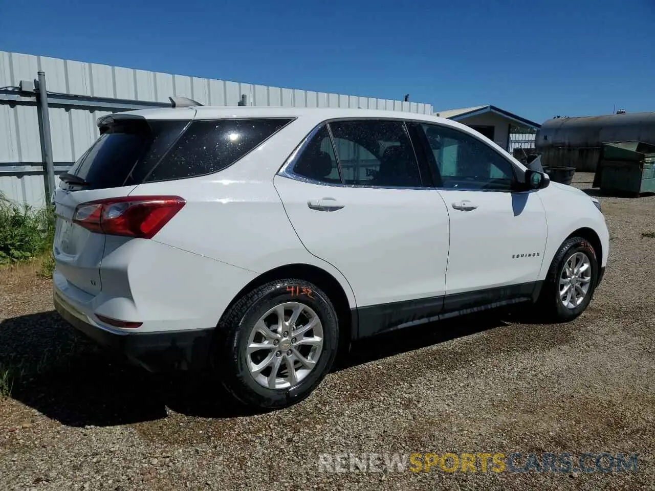 3 Фотография поврежденного автомобиля 2GNAXKEV1L6211405 CHEVROLET EQUINOX 2020