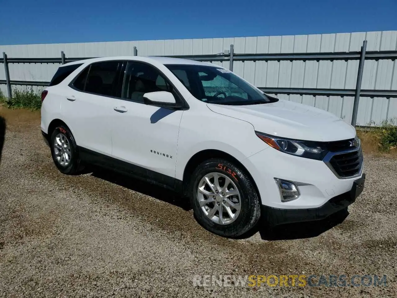 4 Фотография поврежденного автомобиля 2GNAXKEV1L6211405 CHEVROLET EQUINOX 2020