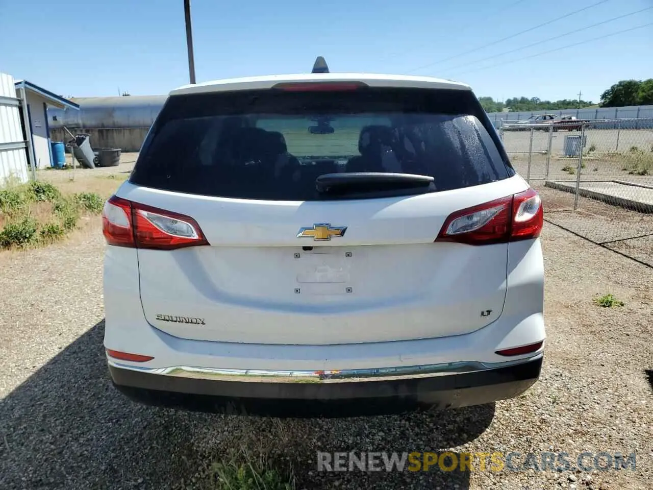 6 Фотография поврежденного автомобиля 2GNAXKEV1L6211405 CHEVROLET EQUINOX 2020
