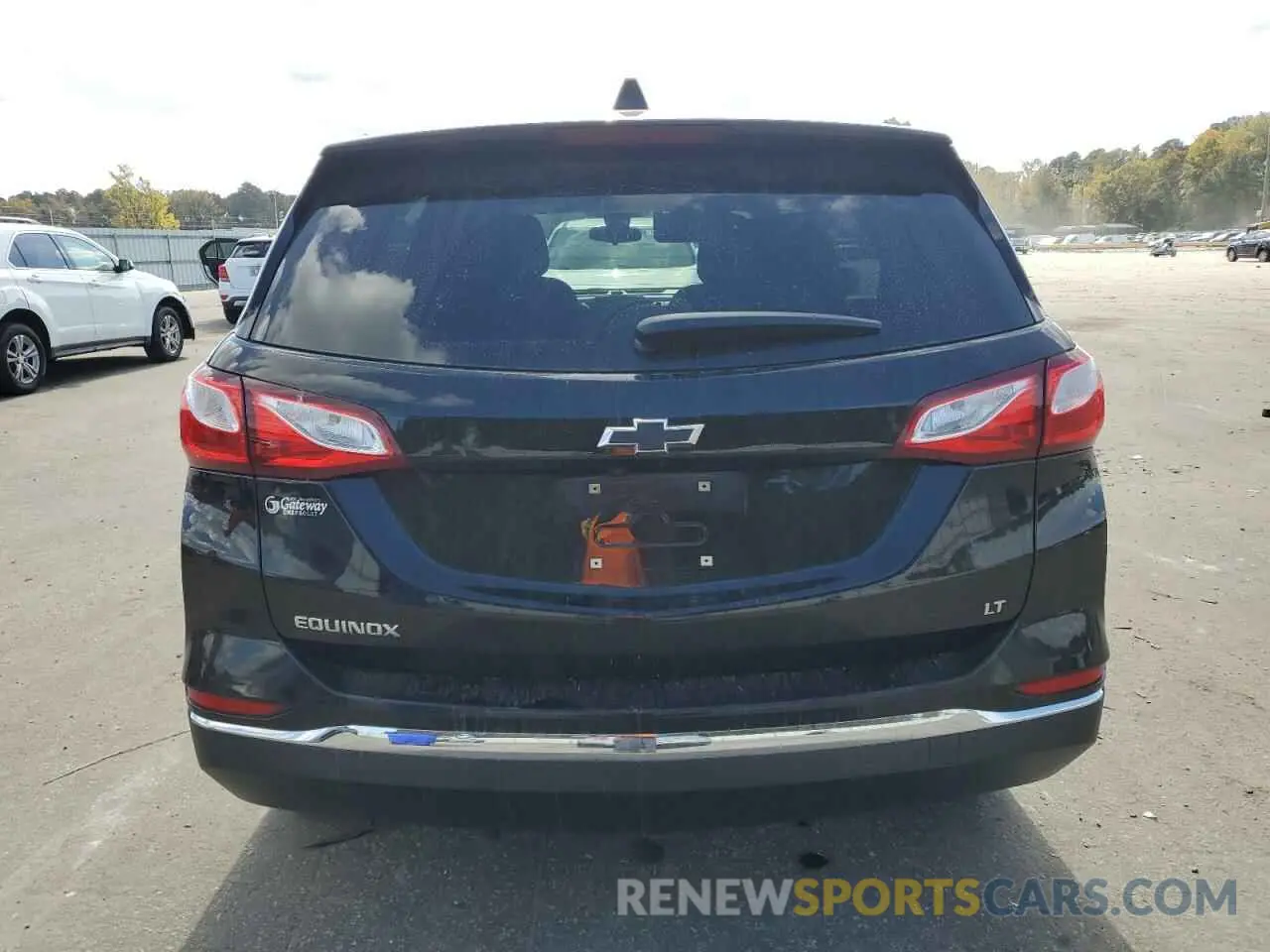 6 Photograph of a damaged car 2GNAXKEV1L6217625 CHEVROLET EQUINOX 2020