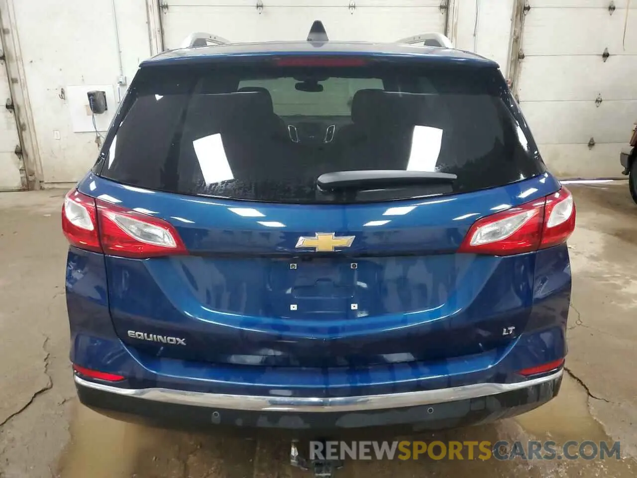 6 Photograph of a damaged car 2GNAXKEV2L6114567 CHEVROLET EQUINOX 2020