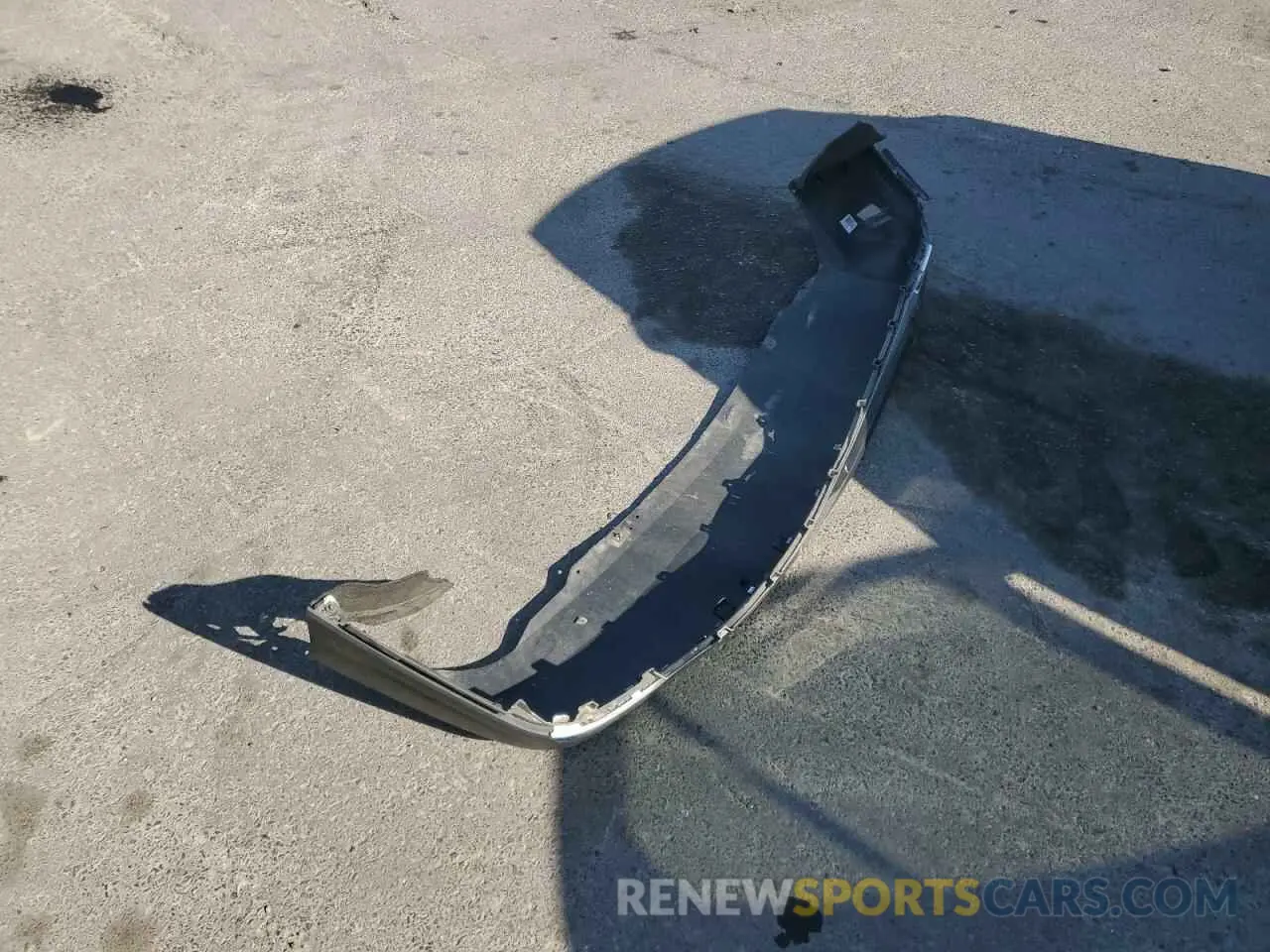 13 Photograph of a damaged car 2GNAXKEV2L6213941 CHEVROLET EQUINOX 2020