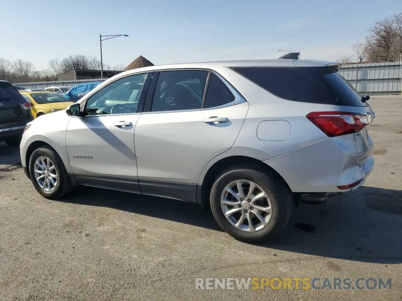 2 Photograph of a damaged car 2GNAXKEV2L6213941 CHEVROLET EQUINOX 2020