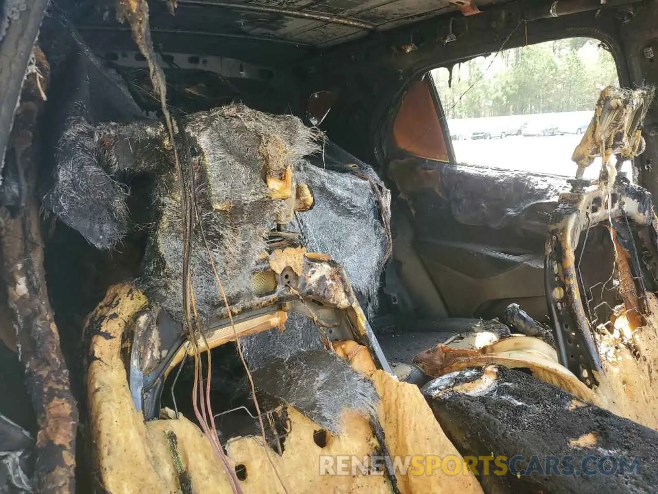 11 Photograph of a damaged car 2GNAXKEV2L6226107 CHEVROLET EQUINOX 2020