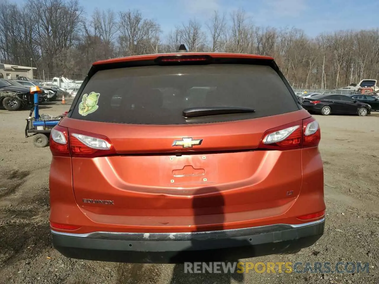 6 Фотография поврежденного автомобиля 2GNAXKEV3L6112522 CHEVROLET EQUINOX 2020