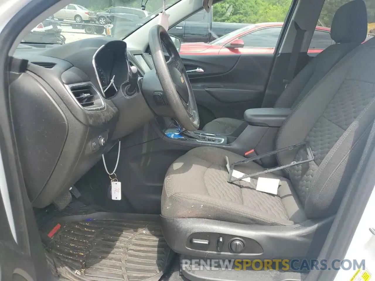 7 Photograph of a damaged car 2GNAXKEV3L6204343 CHEVROLET EQUINOX 2020