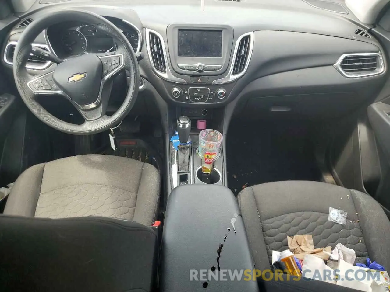 8 Photograph of a damaged car 2GNAXKEV3L6204343 CHEVROLET EQUINOX 2020
