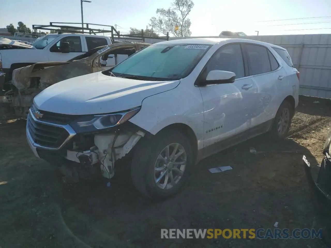 1 Фотография поврежденного автомобиля 2GNAXKEV3L6215701 CHEVROLET EQUINOX 2020